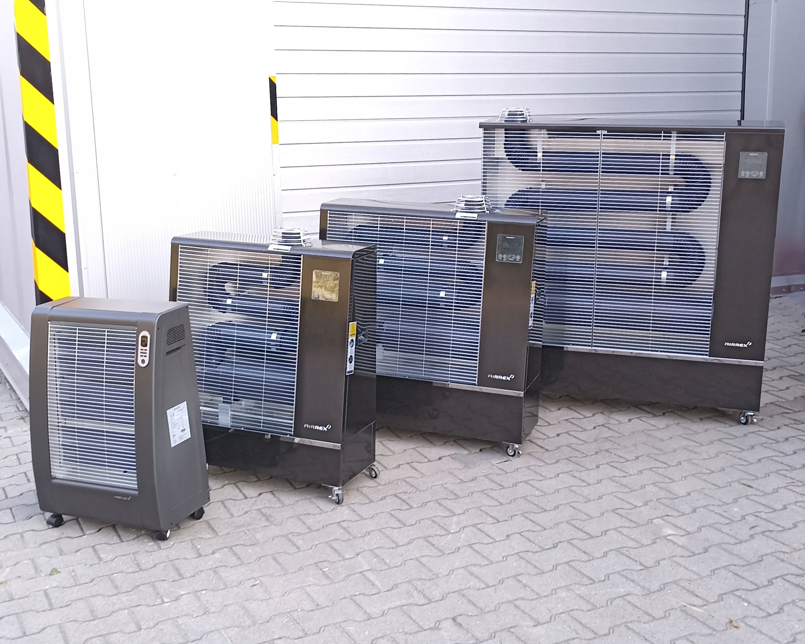 Elektryczna nagrzewnica na podczerwień Airrex AH-720, 2,8 kW na 100 m2 Rodzaj elektryczna