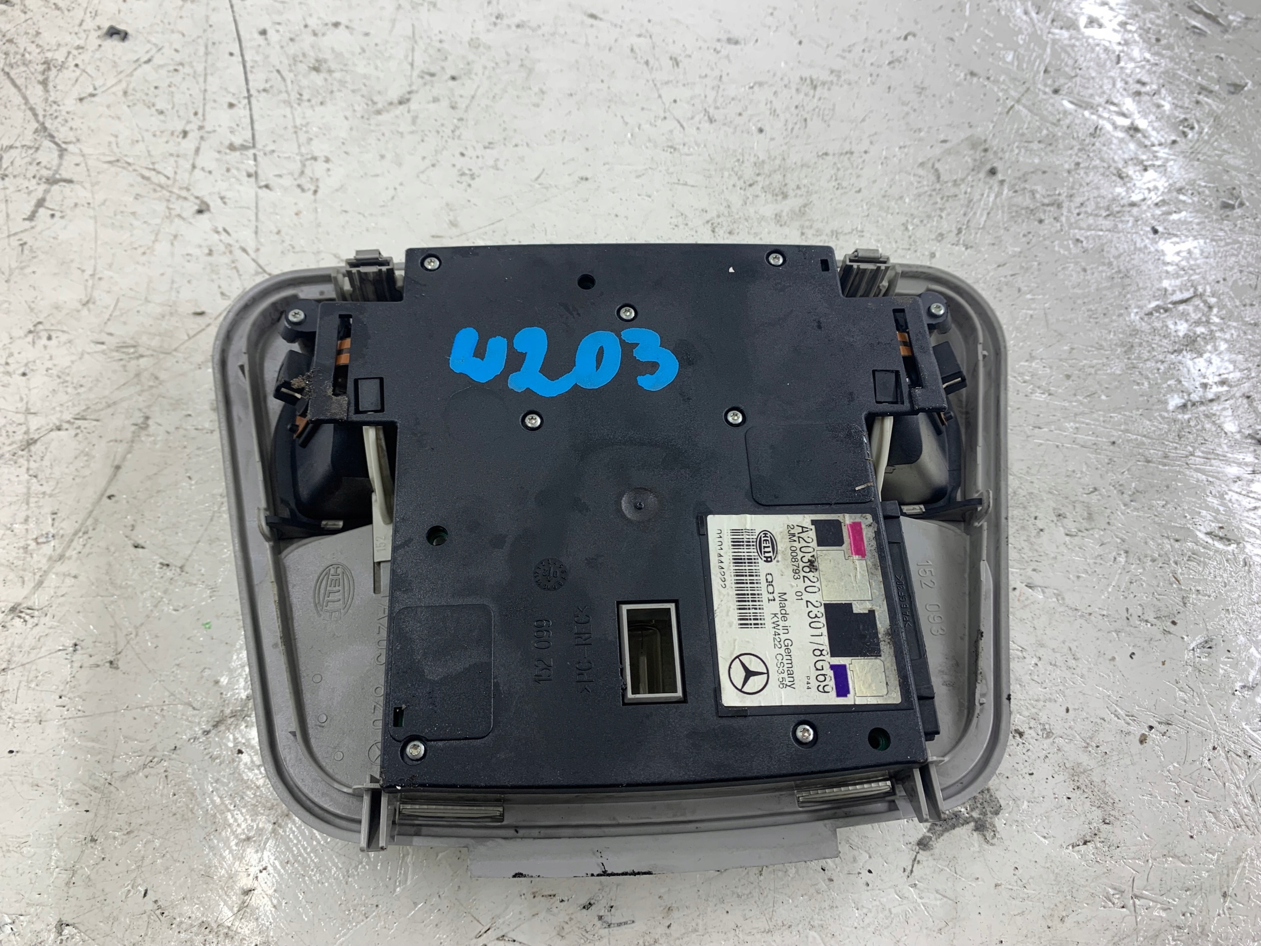 MERCEDES W203 feu de toit éclairage interne A2038202301