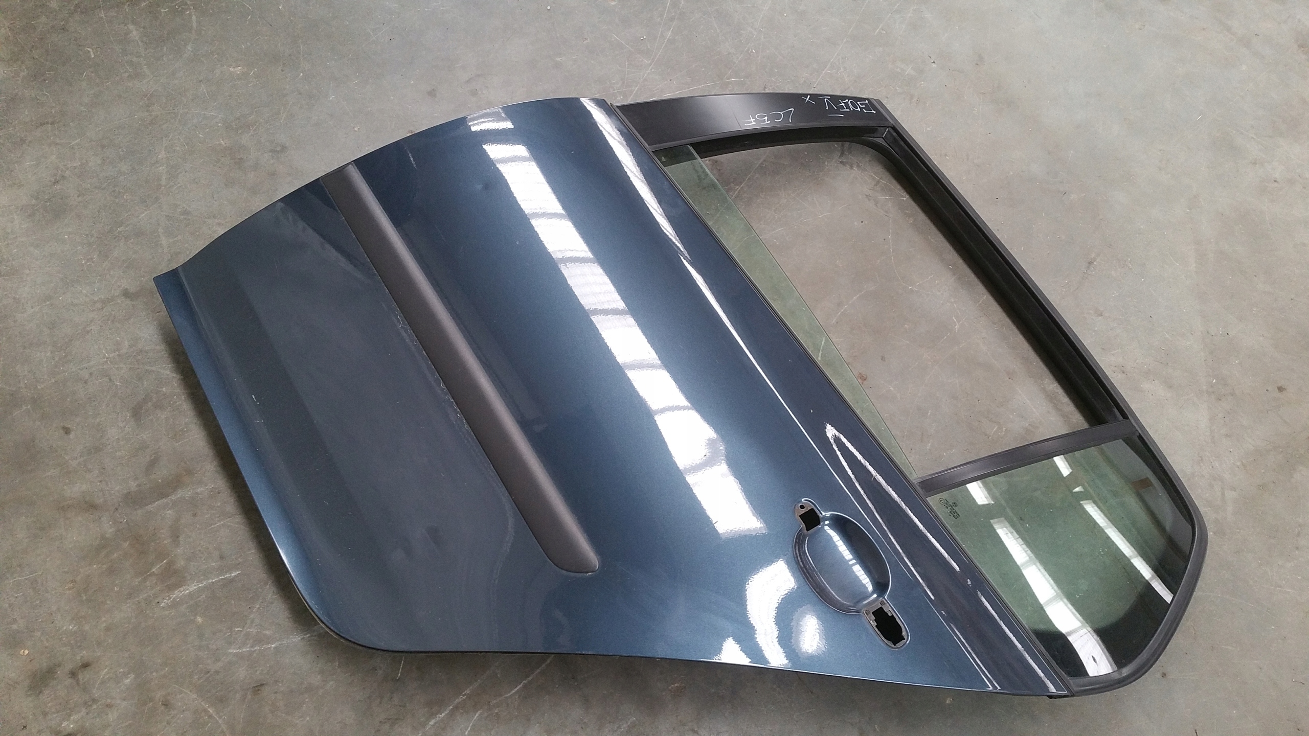 Tür links heck LC5F HB VW Golf 5 V