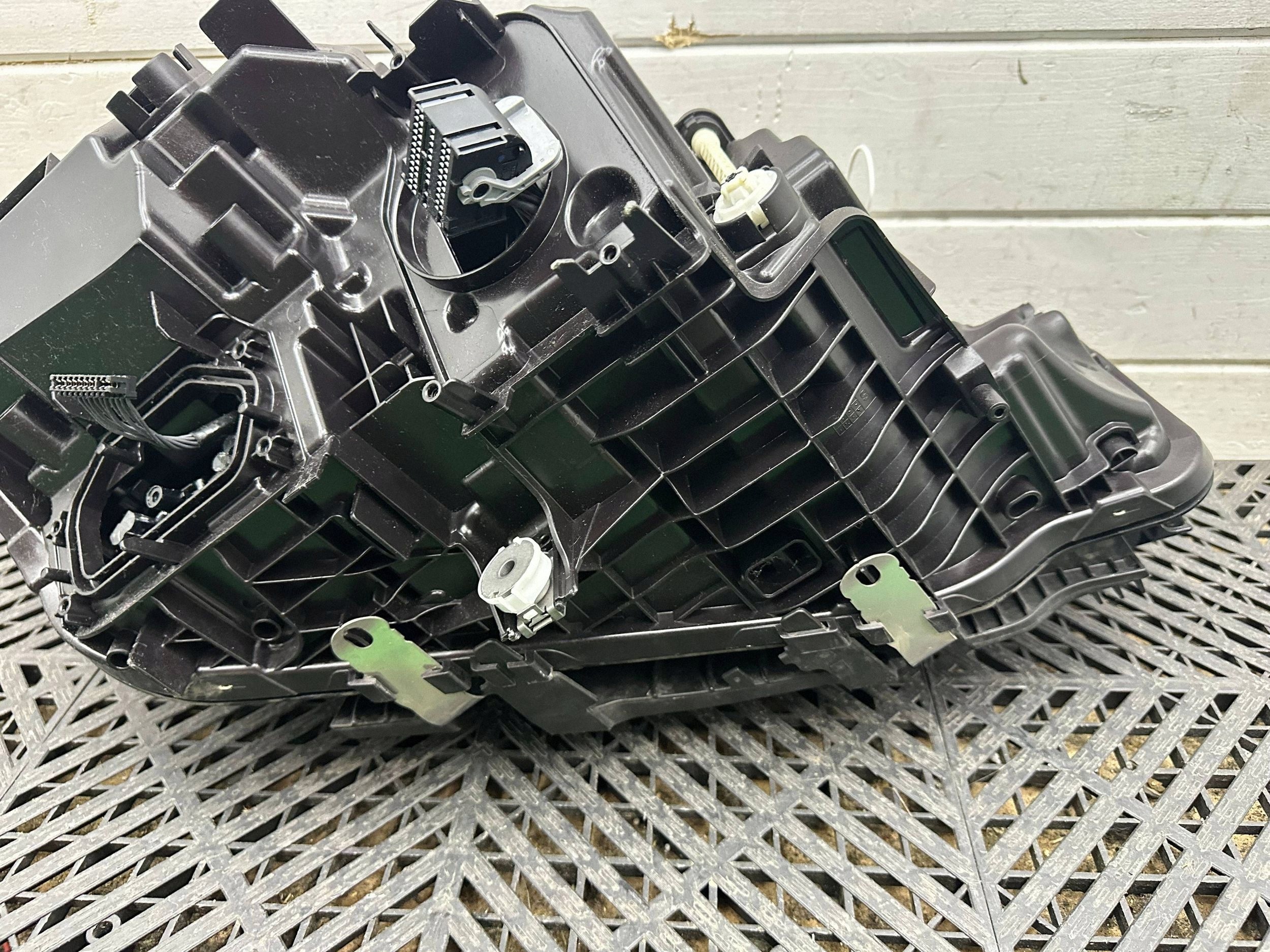 light front side left BMW 3 G20 G21 LCI LIFT 9450795