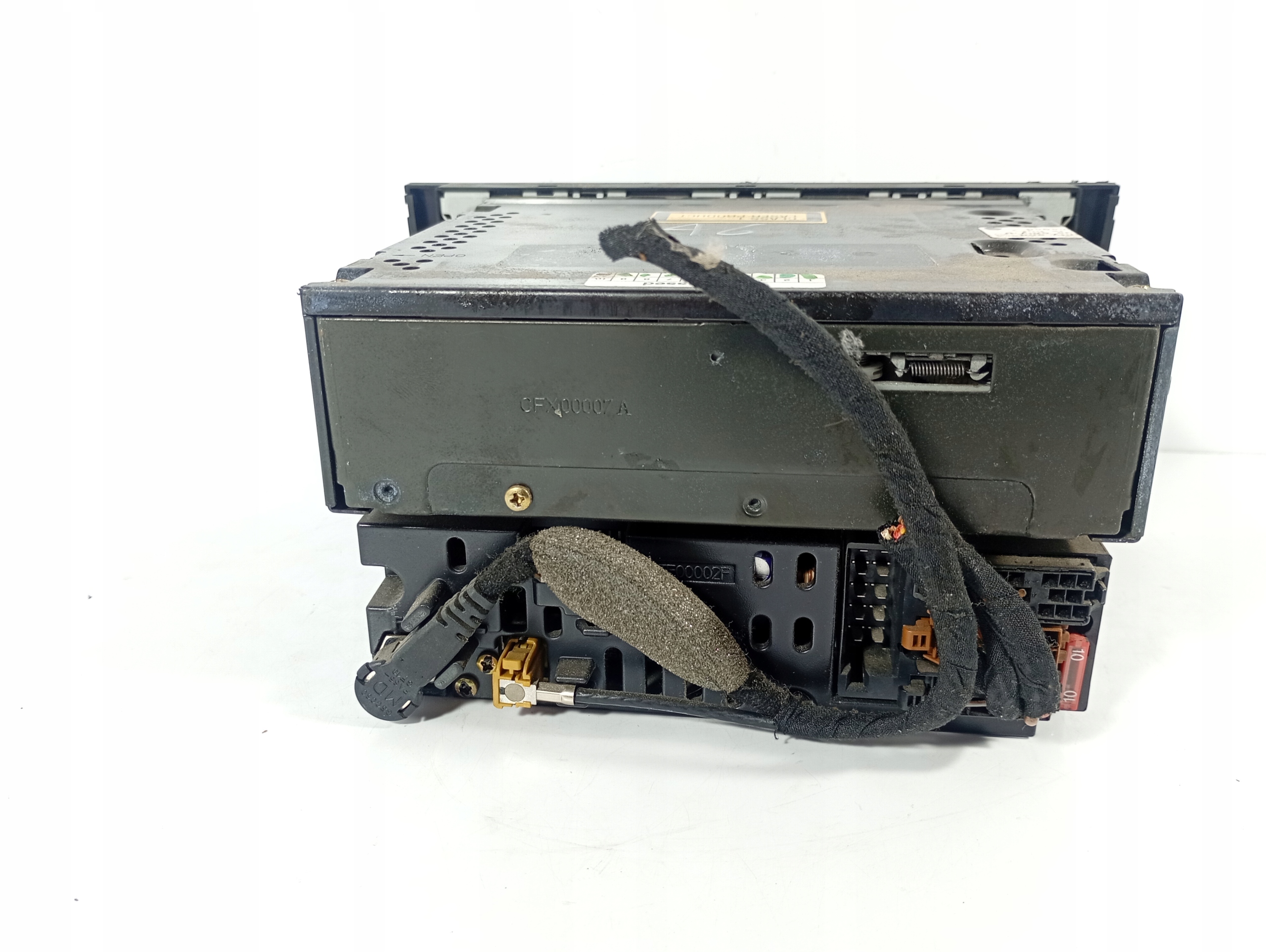 Audi A6 C5 97-04 RADIO CD KASETA does not have kodu