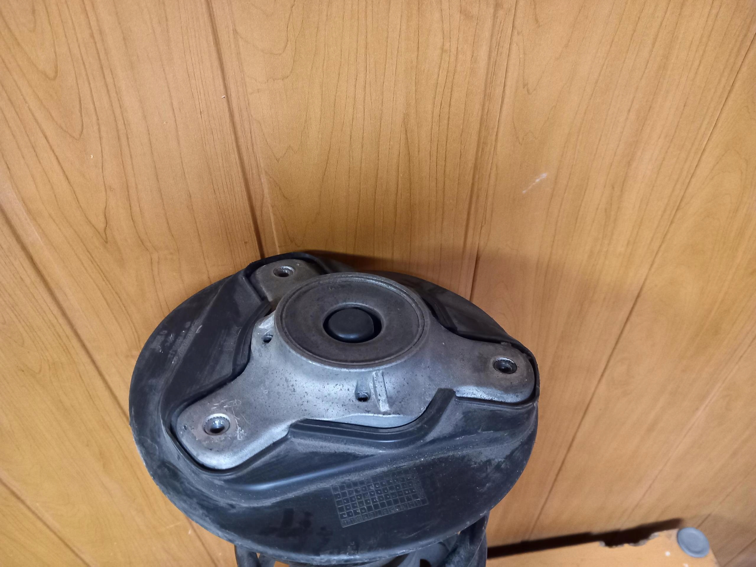 shock absorber front MERCEDES E-KLASA W212 A2123200613 09-16