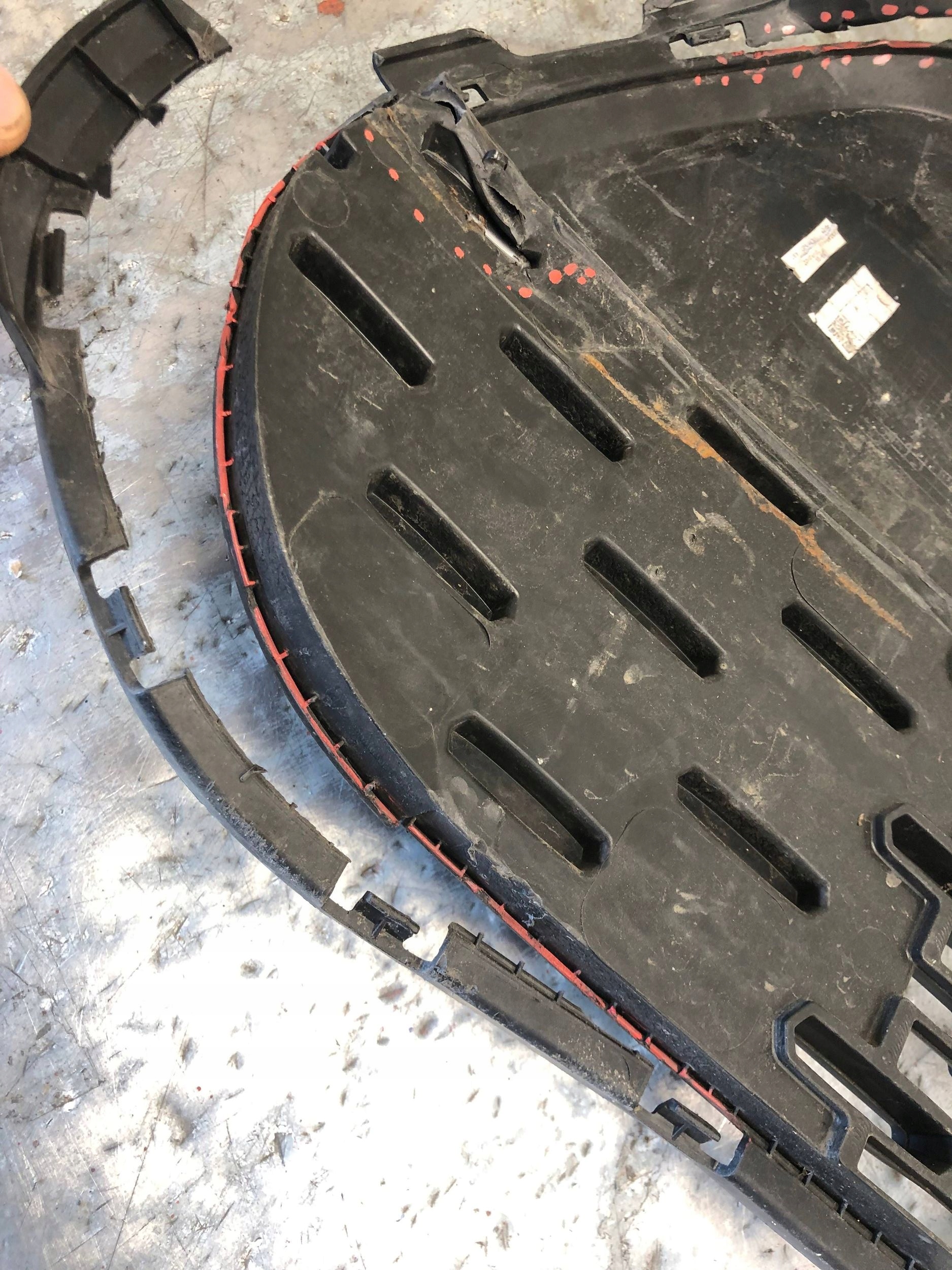 grid of a bumper front KIA PICANTO III 86560-G6000