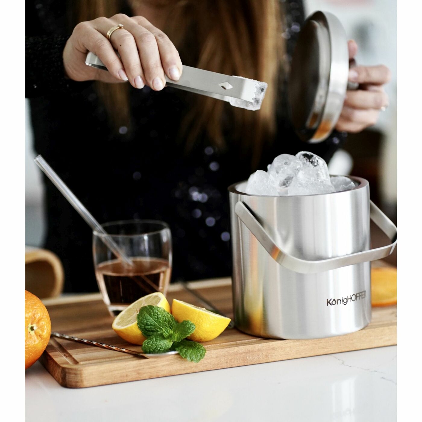 WIADERKO DO LODU Z PODWÓJNYMI ŚCIANKAMI + SZCZYPCE Producent KonigHOFFER