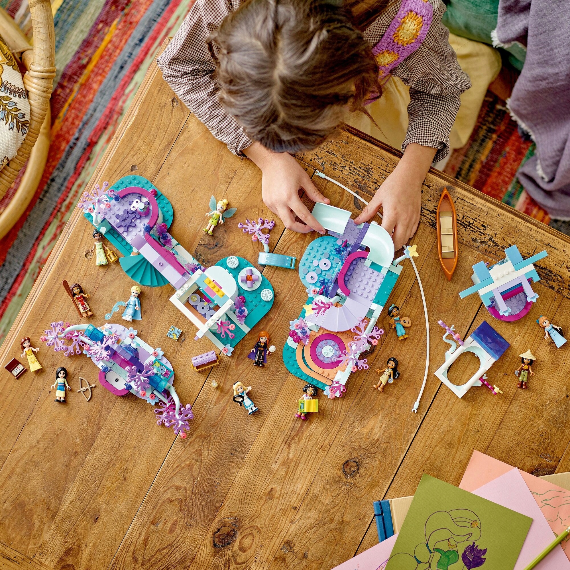 LEGO Disney Zaczarowany domek na drzewie 43215 EAN (GTIN) 5702017424828