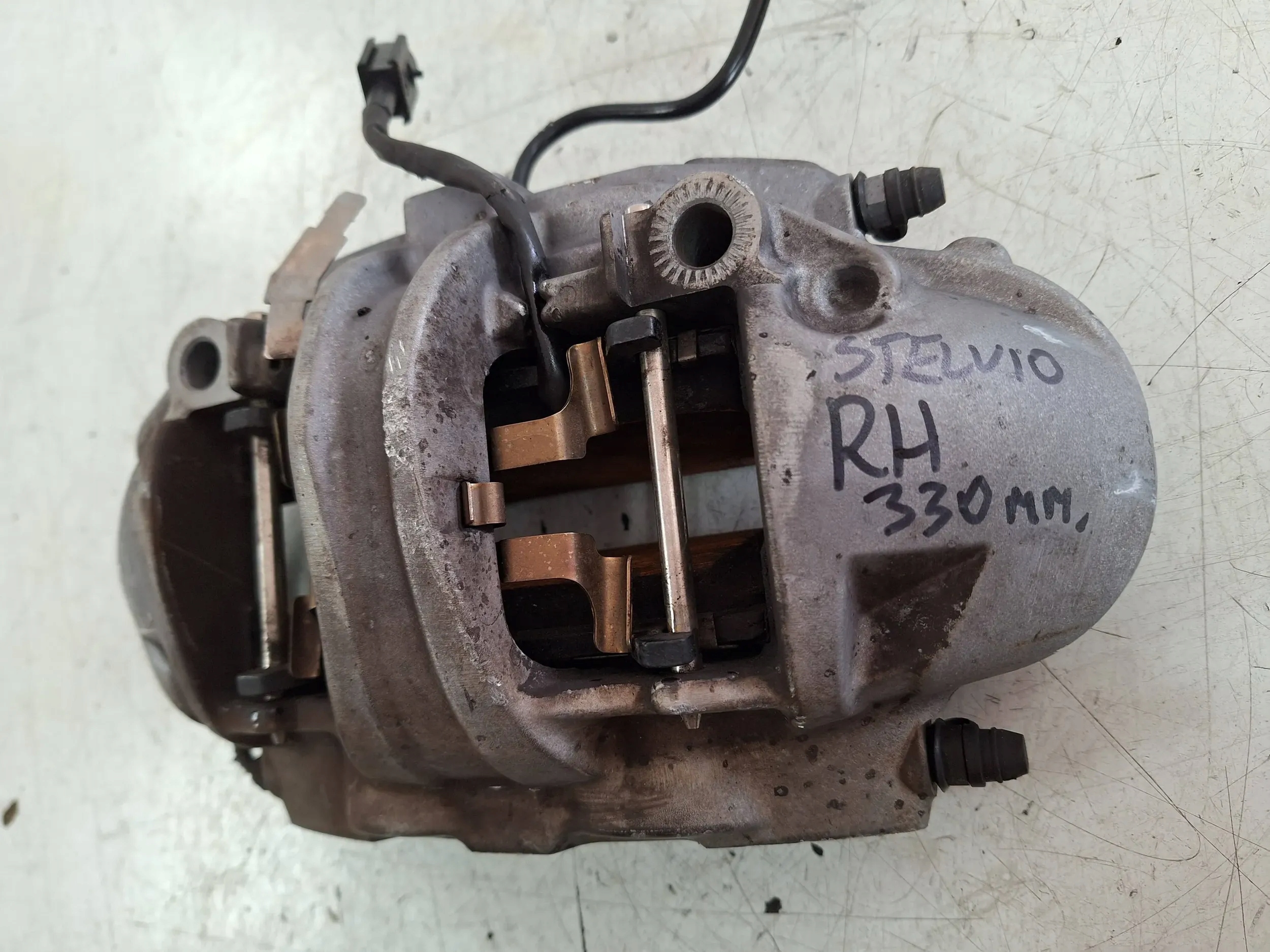 caliper brake front right Alfa Romeo Stelvio Brembo