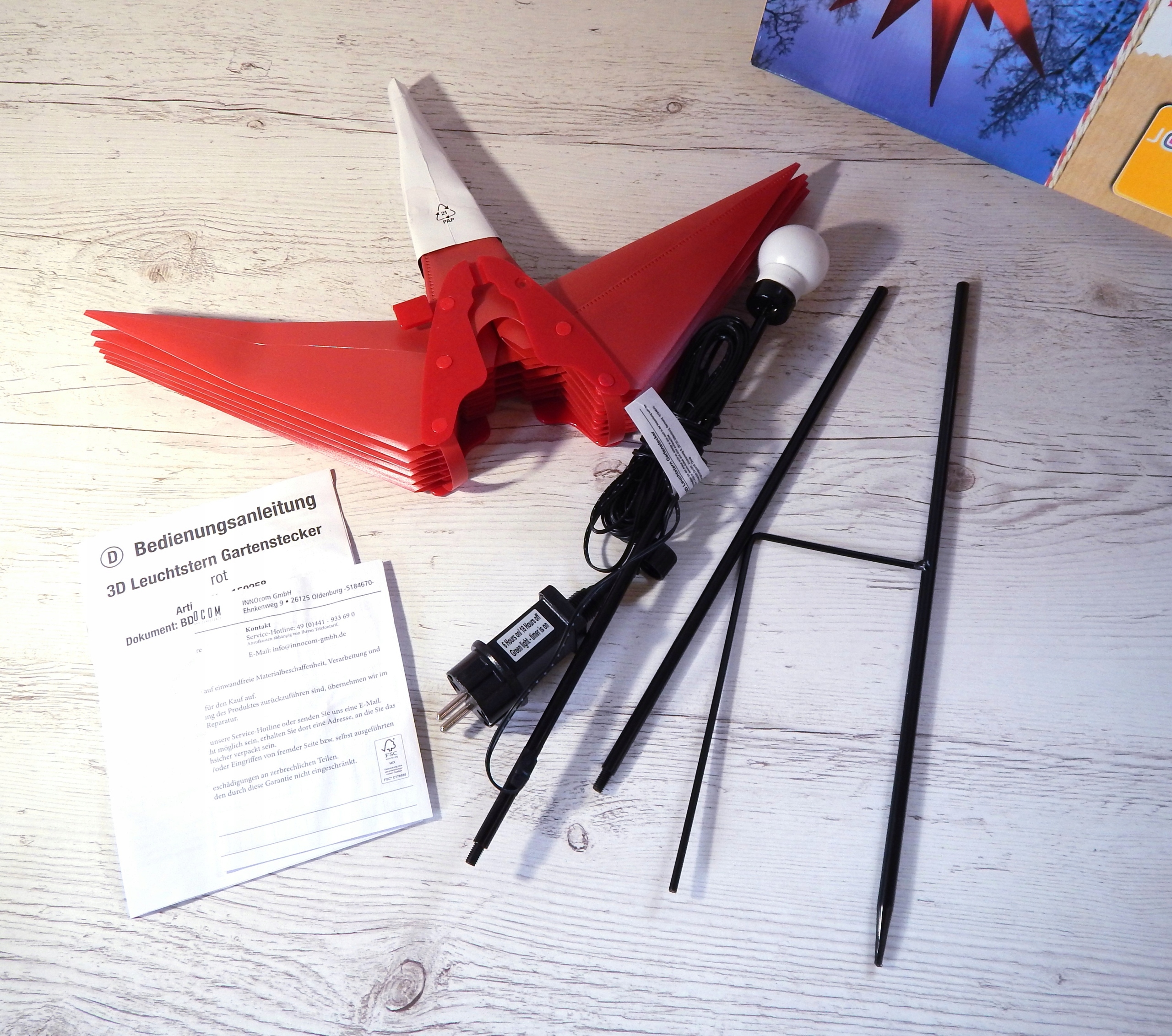 Świecąca gwiazda 3D z ciepłym czerwonym oświetleniem LED (IP44) Kod producenta 1