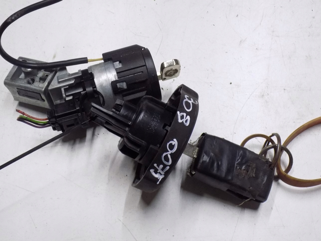 CH2dfrfgr143 - PEUGEOT 308 T7 ключ зажигания вставка