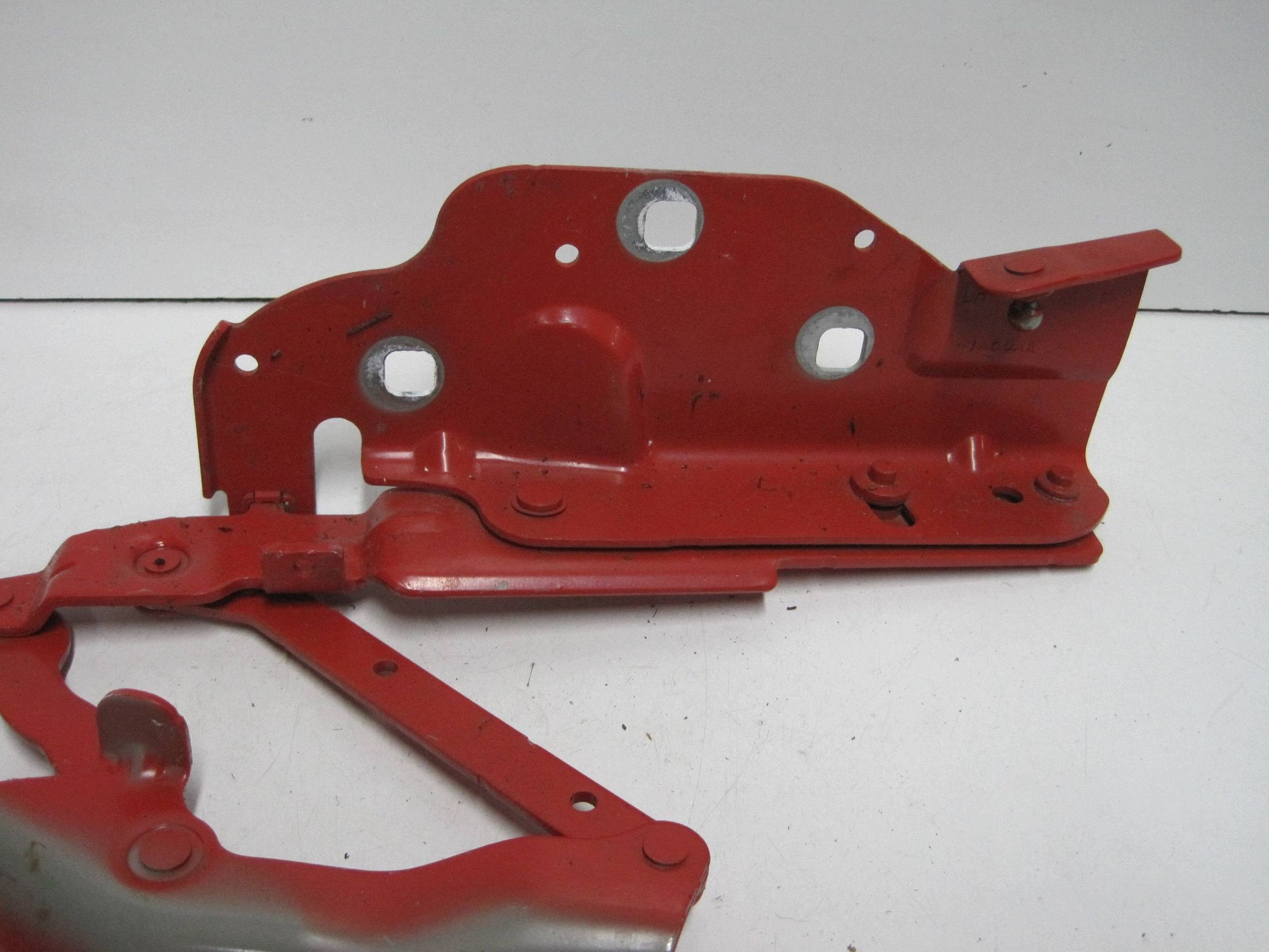Cerniere cofano sinistra Bocchetta JAGUAR e-PACE J9D316801AC