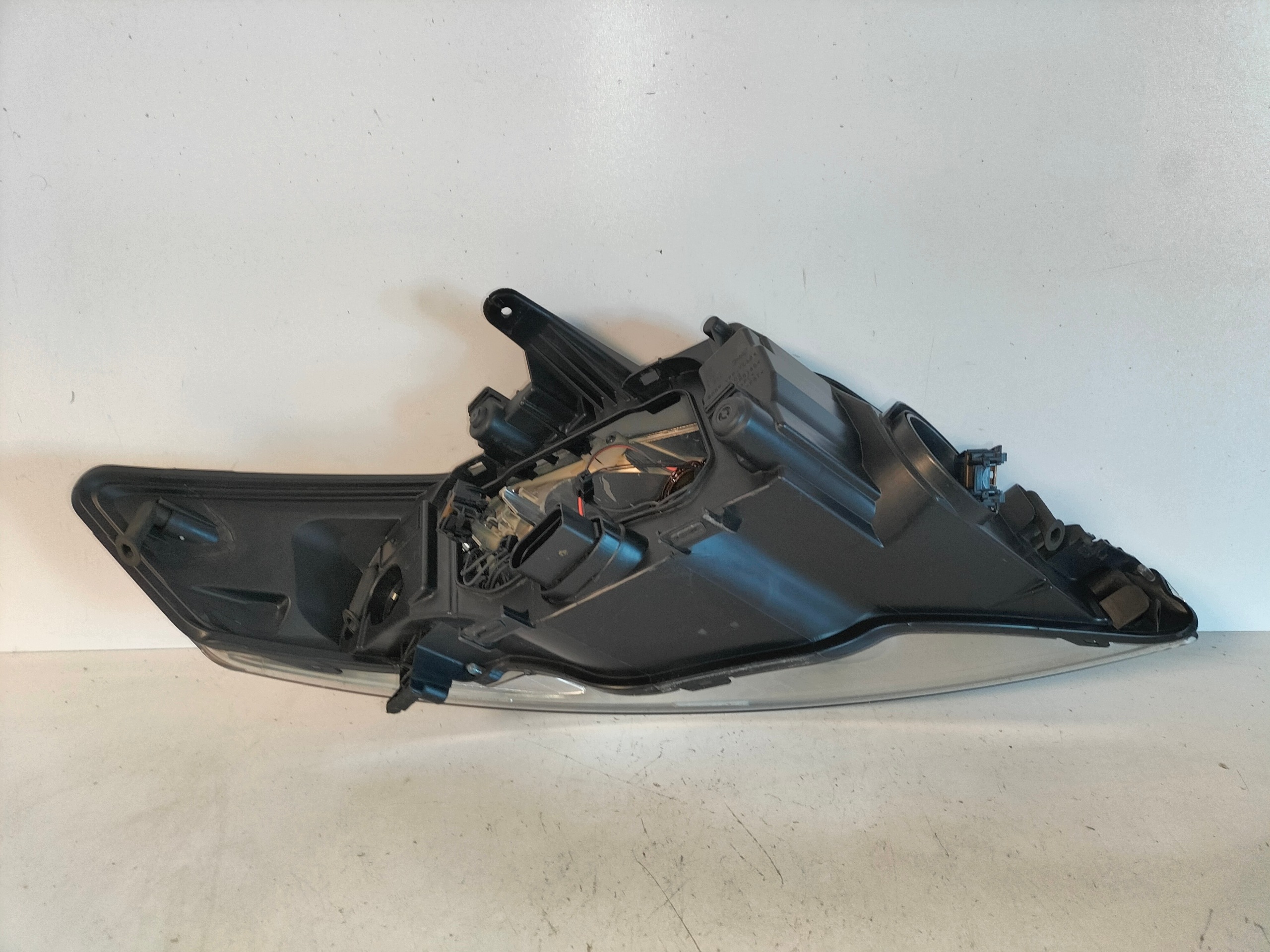 light front reflektor left FORD MONDEO MK4 07- XENON