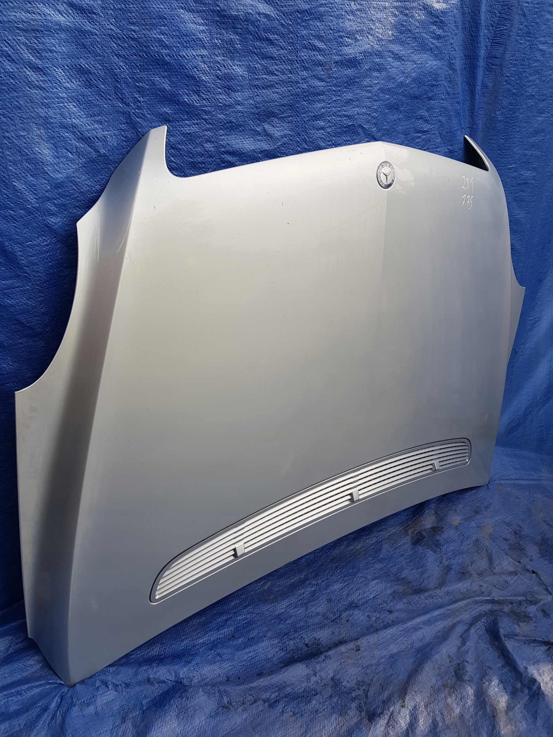 bonnet MERCEDES W251 C775 775