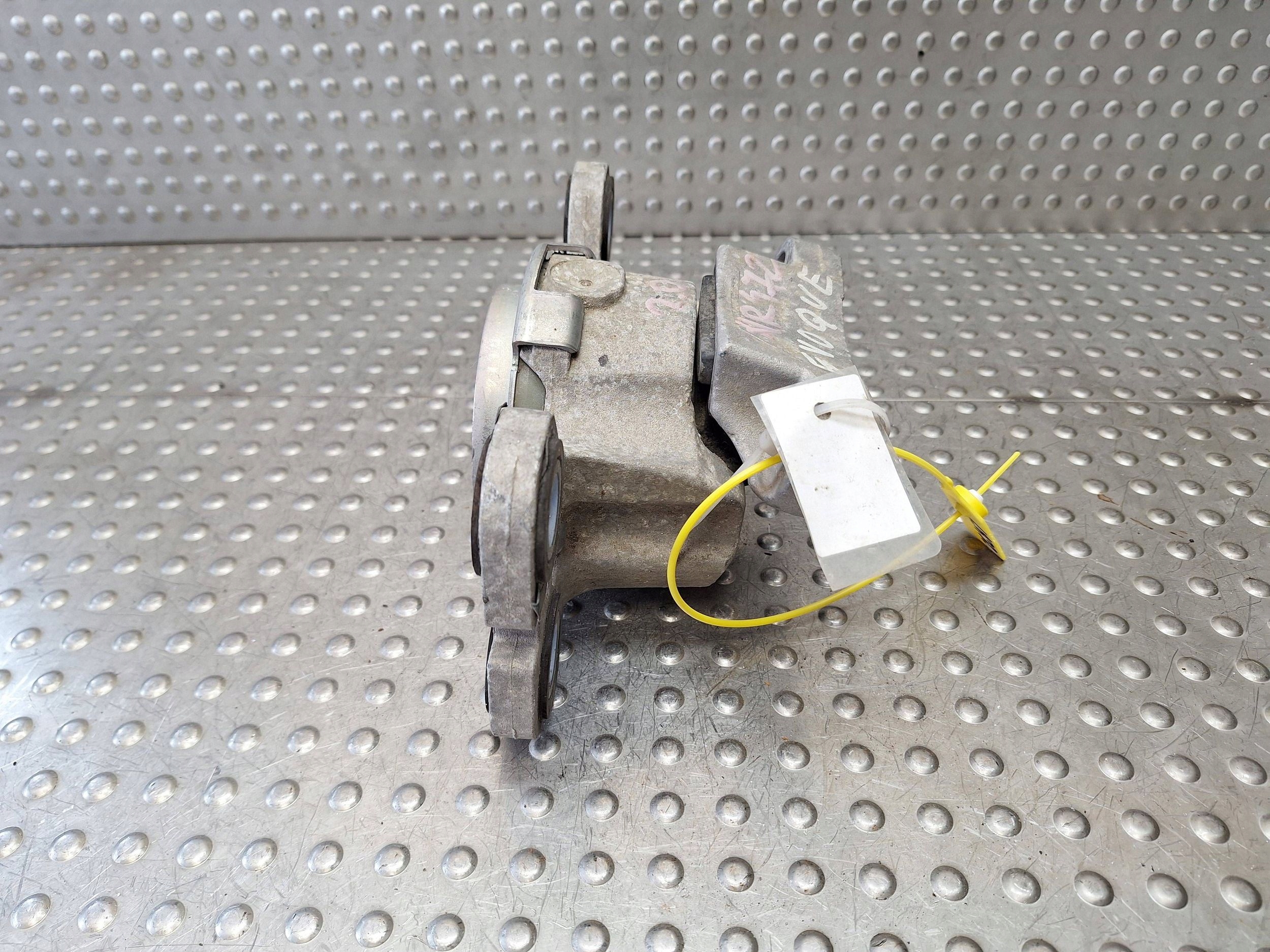 Boîte vitesse montage support patte EJ32-7M121-AD RANGE ROVER EVOQUE 2.0D