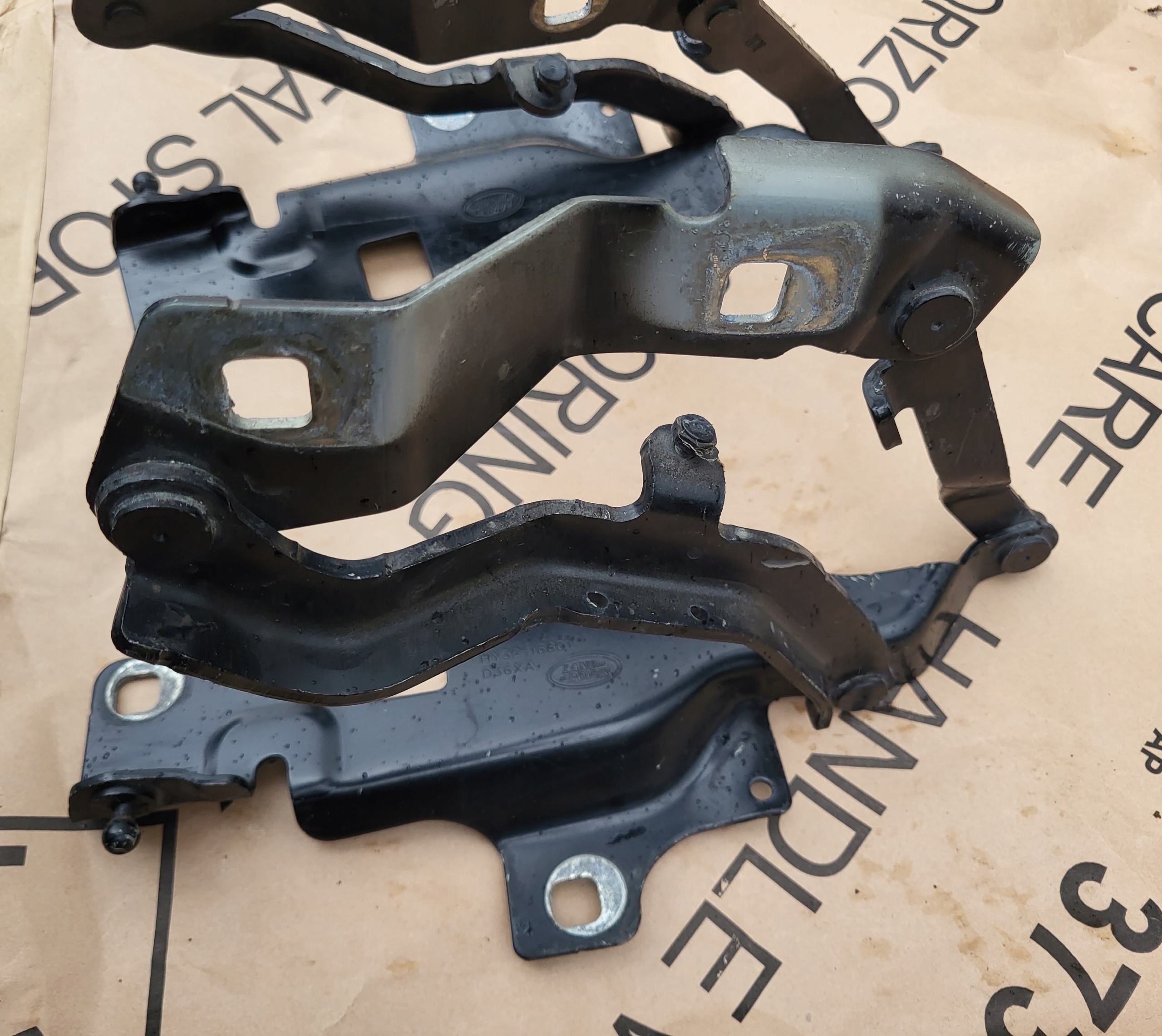 hinge bonnets right left front LAND RANGE ROVER DISCOVERY V L462 HY32-16800