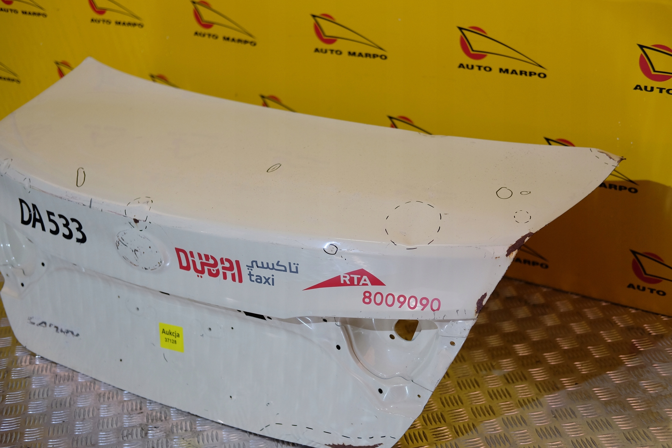 TOYOTA CAMRY 2015-2017 KLAPA TYŁ POKRYWA BAGAŻNIKA Typ samochodu Samochody osobowe