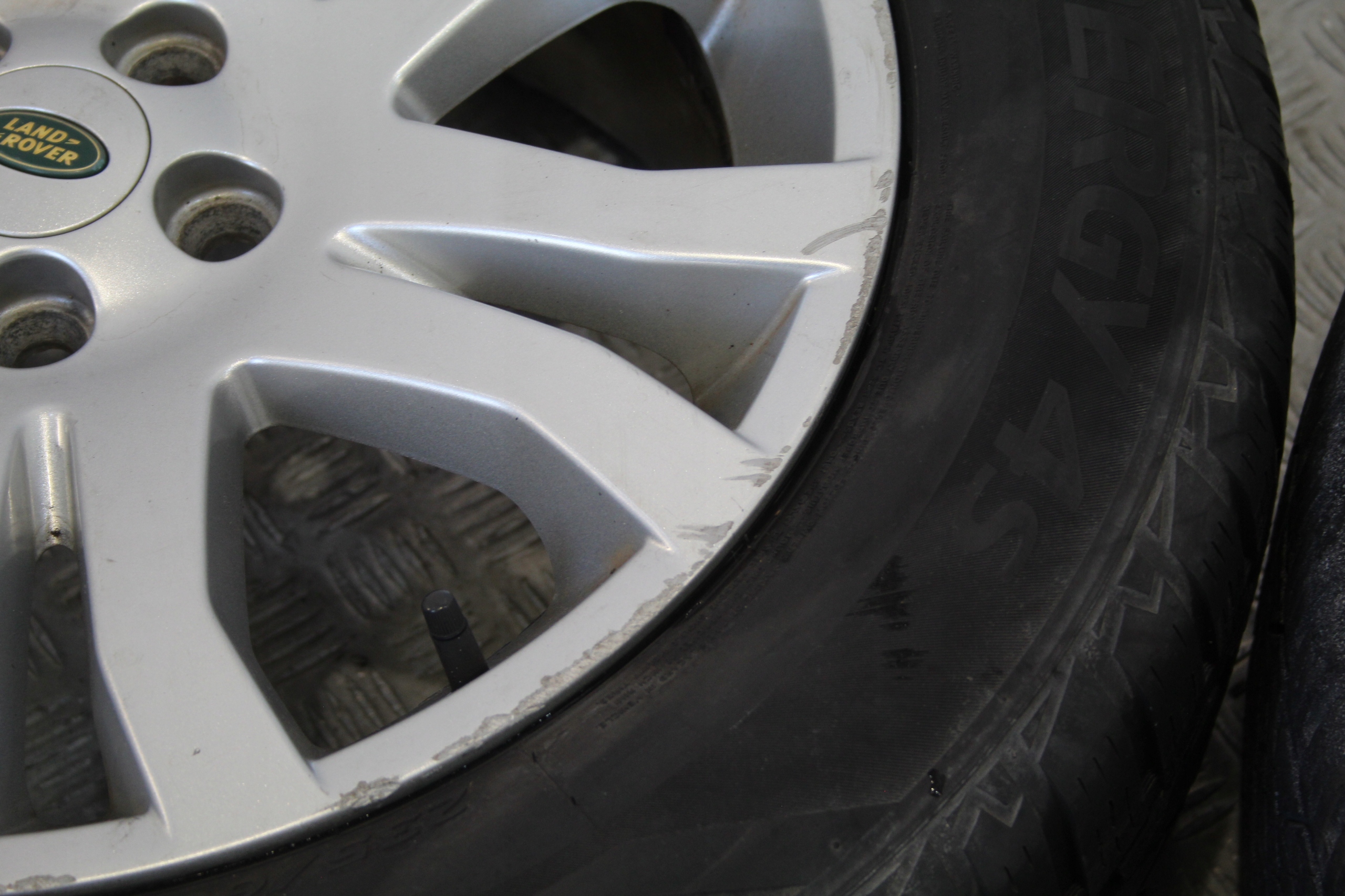 wheels discs disc R18 LAND ROVER FREELANDER II 2