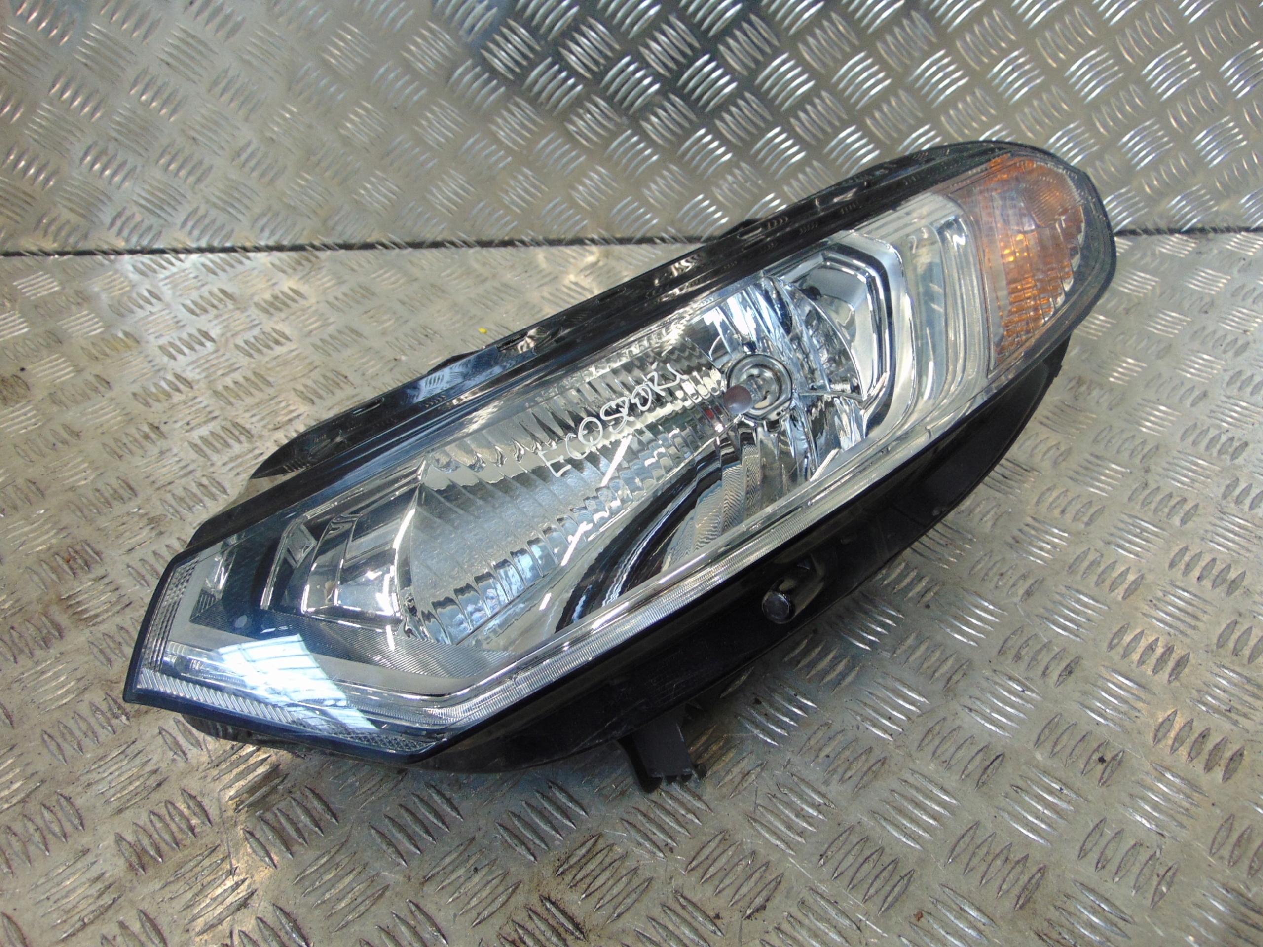 FORD ECOSPORT II ФАРА ПЕРЕДНЯ ЛІВА 13-