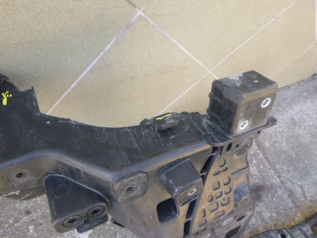 HYUNDAI SANTA FE III 12- support panel for radiators