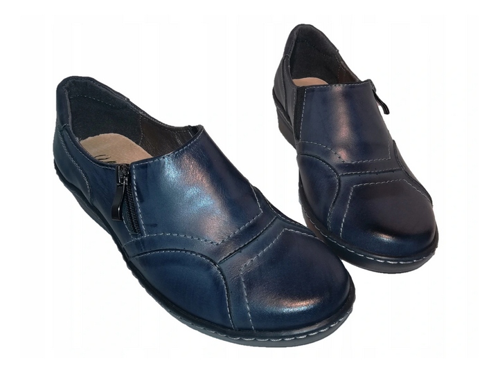 

28.Obszywane półbuty na koturnie - skóra naturalna