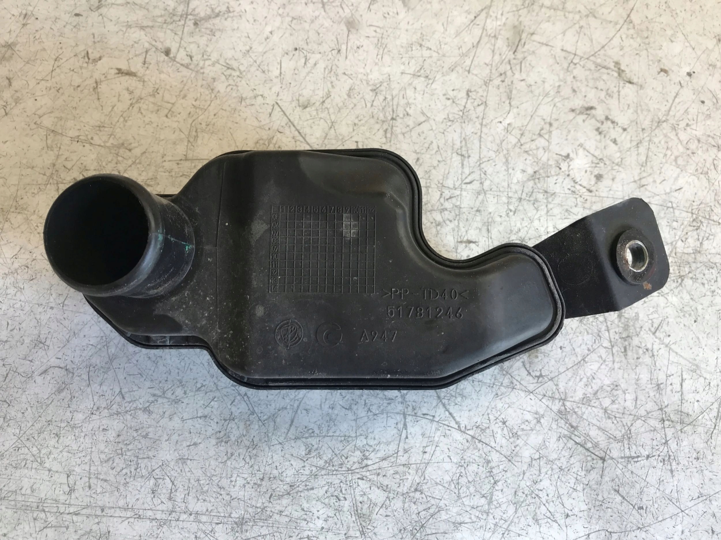 REZONATOR air hose ALFA ROMEO BRERA 55197037