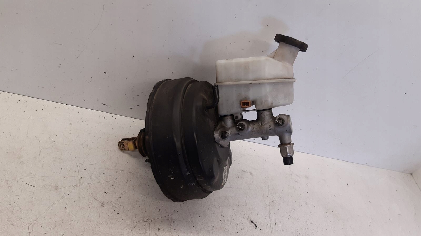 servo Servofreno Hyundai Tucson e 2,0i LIFT