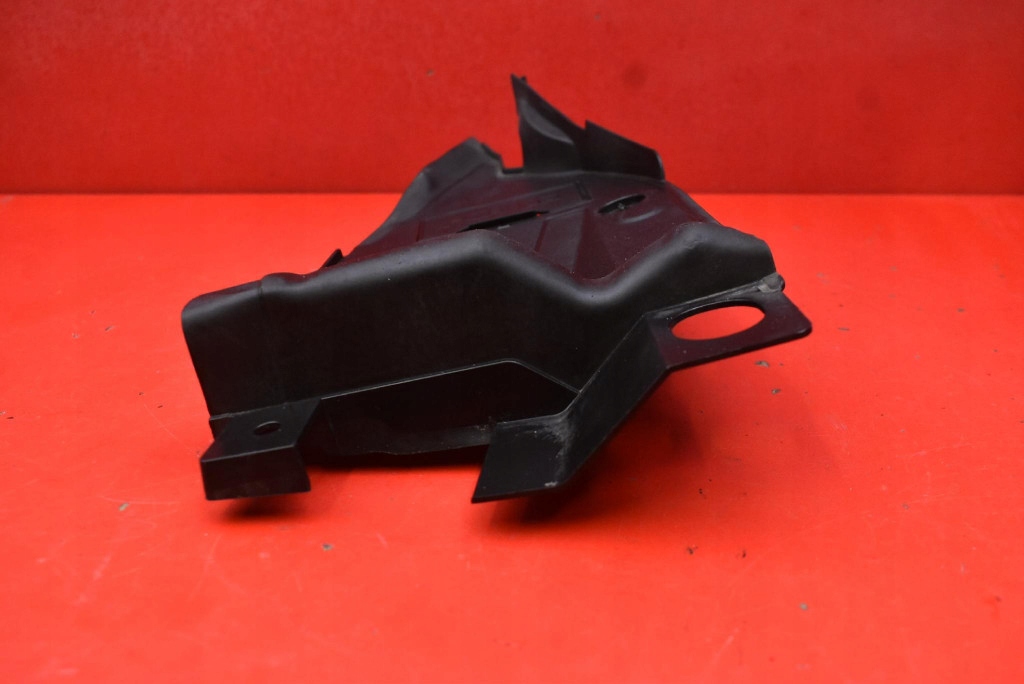 fedél sárvédöt bal 4KE821941 AUDI E-TRON 55 18-21