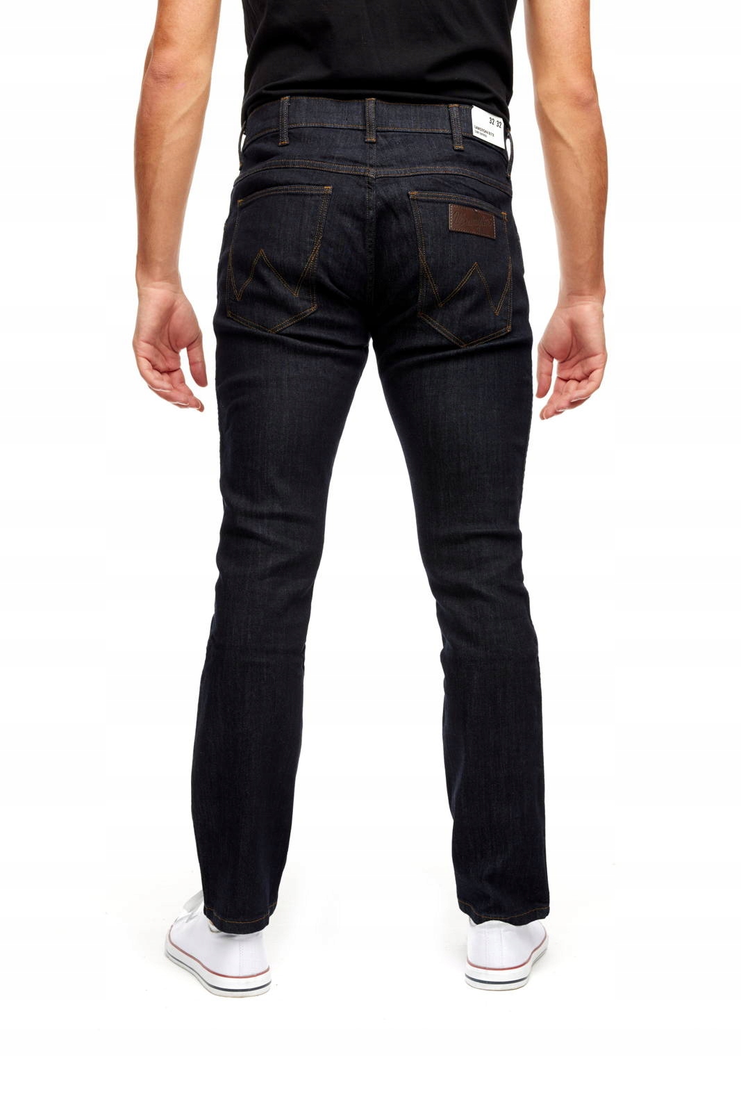 Męskie spodnie jeansowe zwężane Wrangler Larston Dark Rinse W18SP690A 33/32