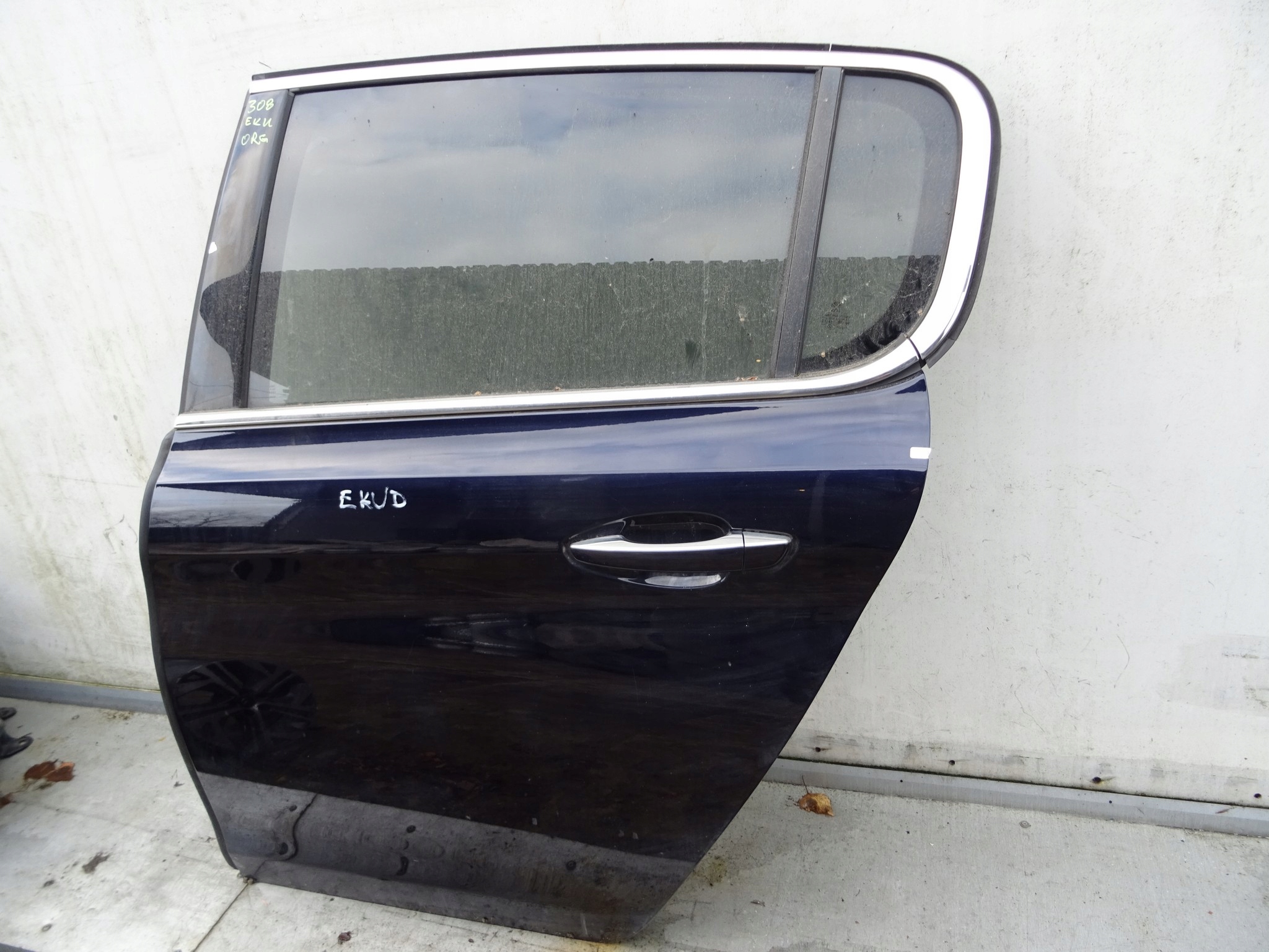PEUGEOT 308 II T9 door left left rear part EKUD HB nice