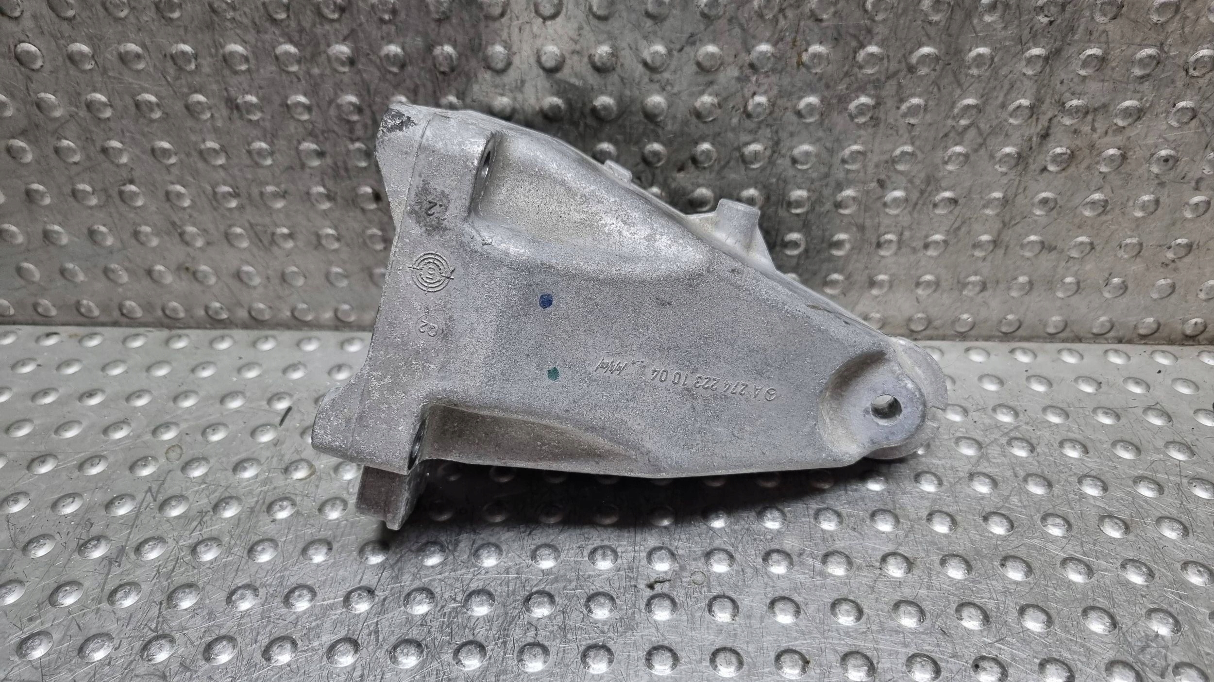 engine mount left A2742231004 MERCEDES W205 W213 GLC W253 2.0 CGI