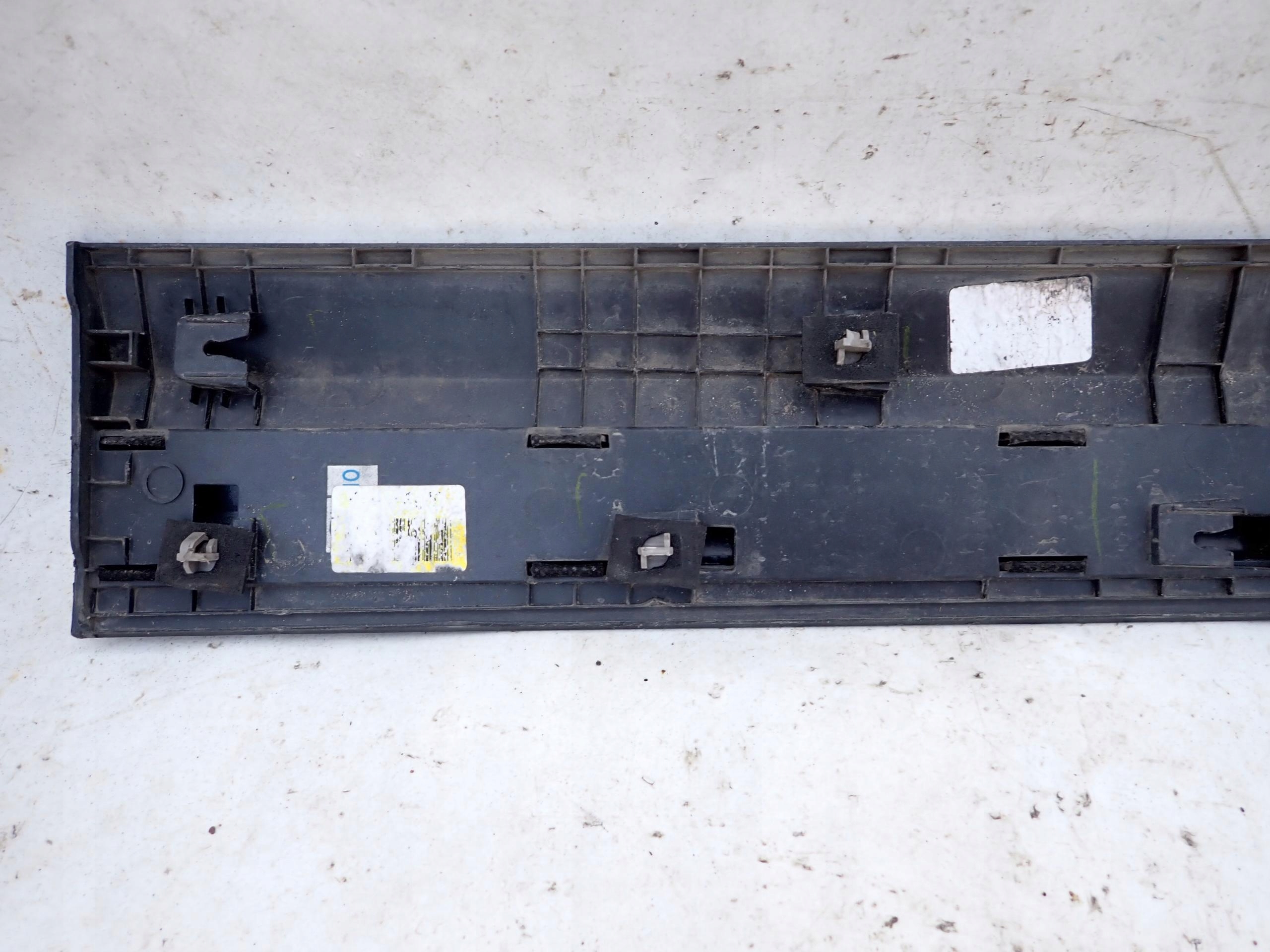 HYUNDAI KONA 17- moulding door right front