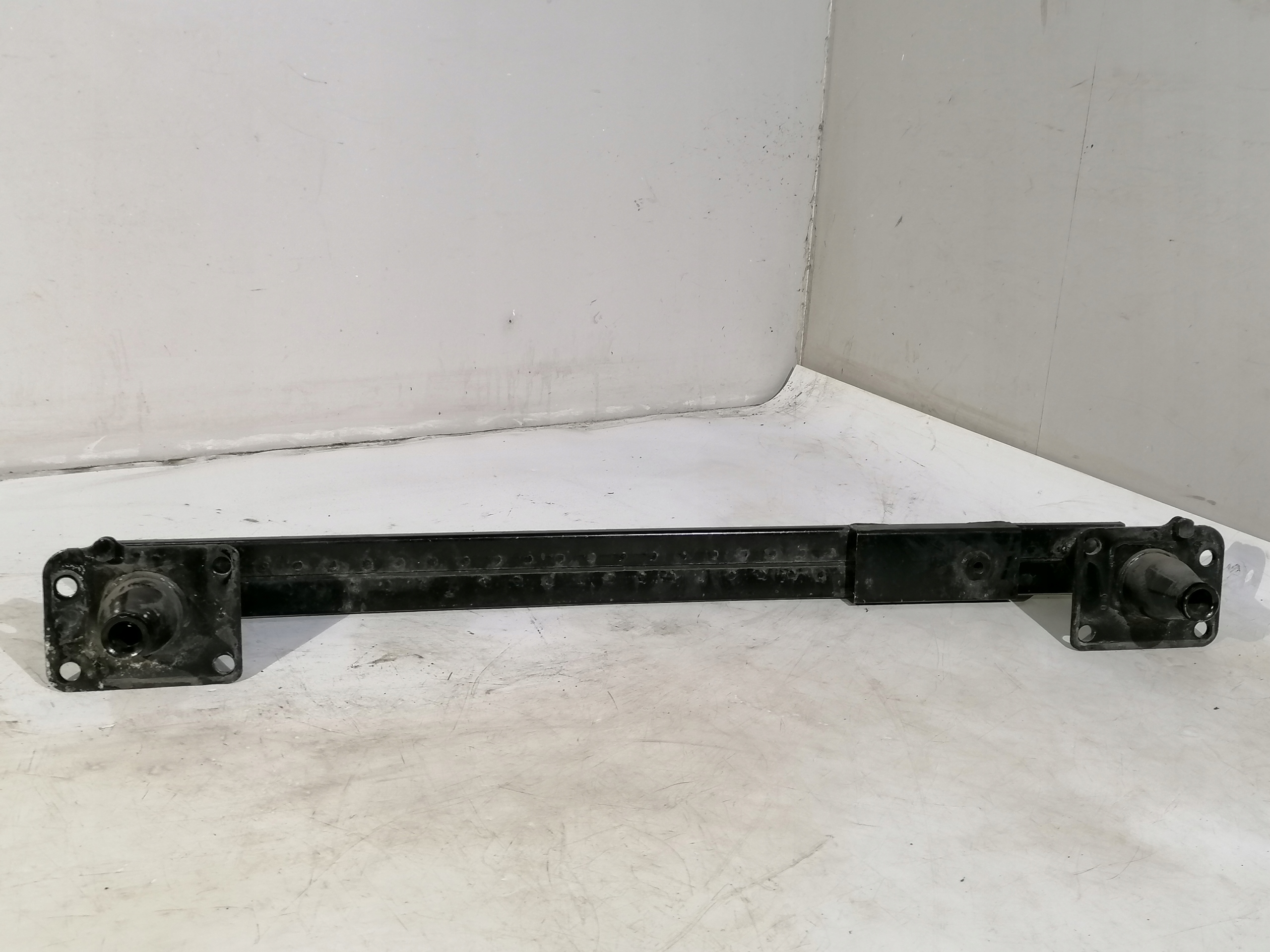Peugeot 3008 and sider below bumper front