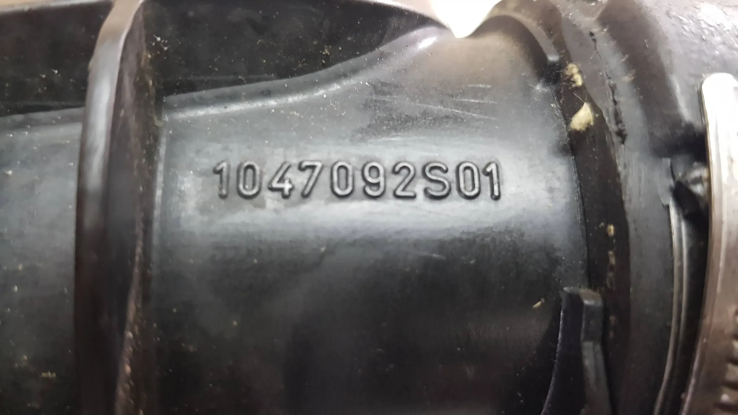 intake manifold 1047092S01 Ford Connect 1.0 14
