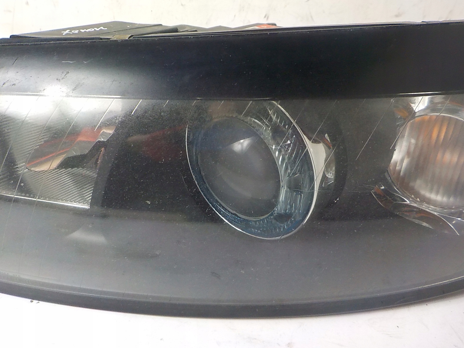 VOLVO C30 XENON light left front front UK 30657178 031232671