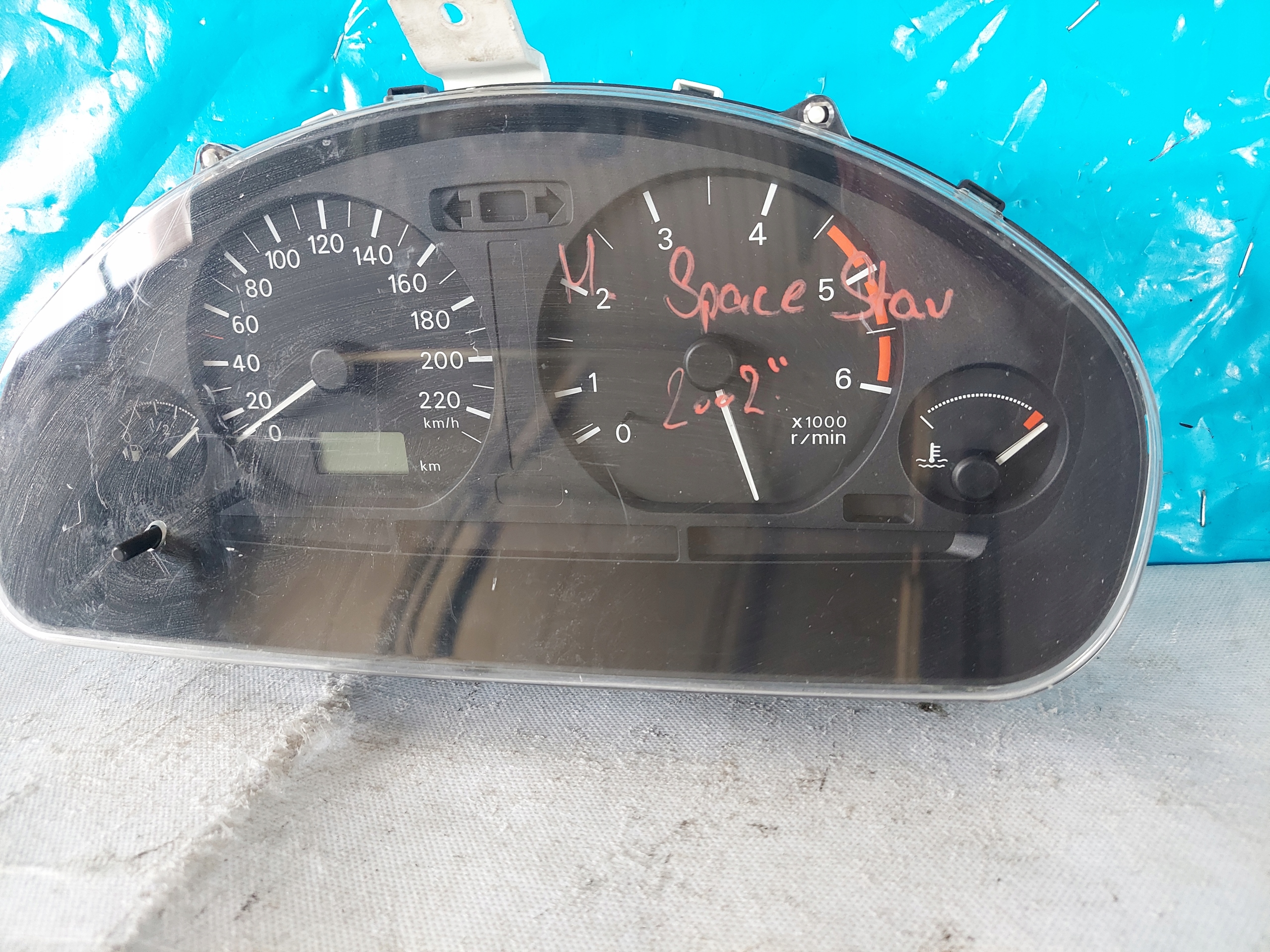 dials clock SPACE STAR 1.9 DID MR480209