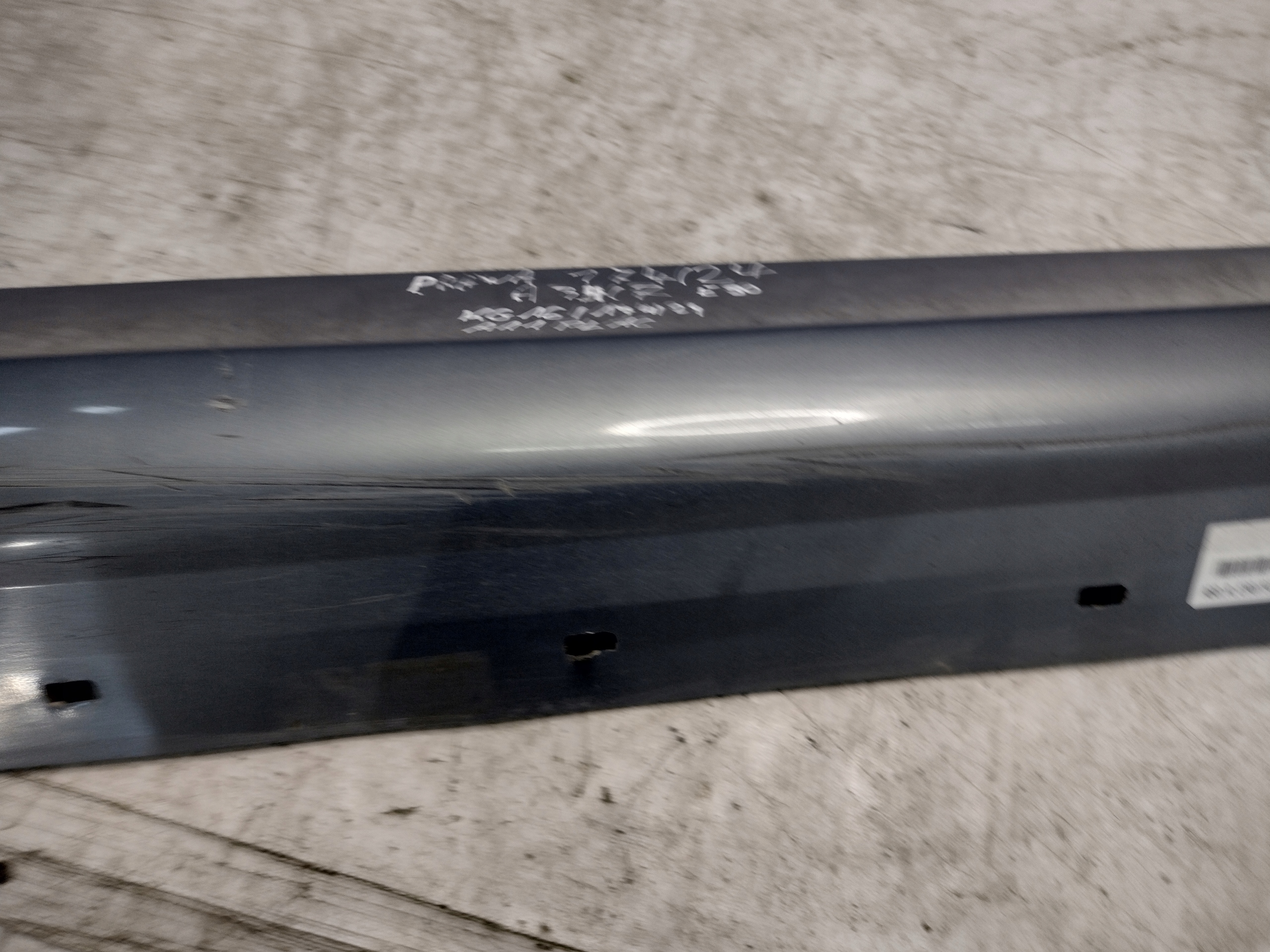 right moulding threshold BMW E90 k: Arktis Metallic (A34/7)