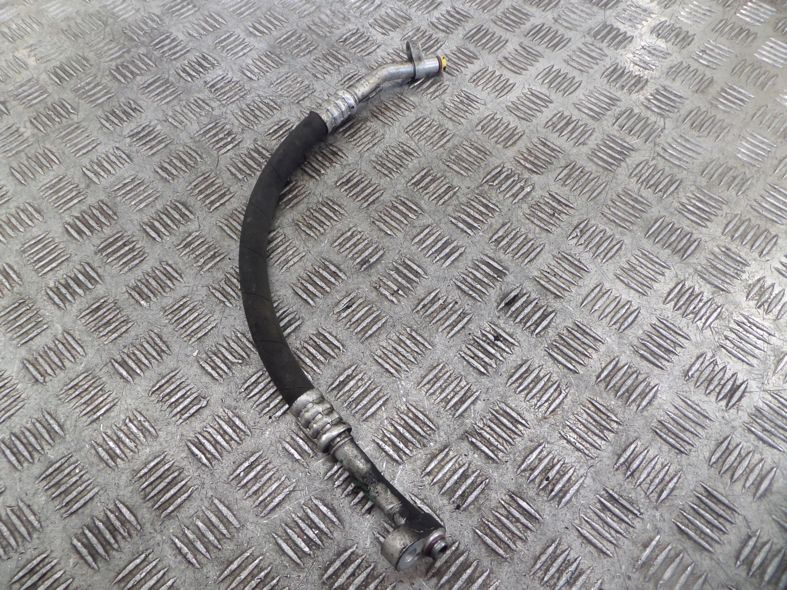 Mercedes-Benz OE A9068306415 prijenos klimatizacije