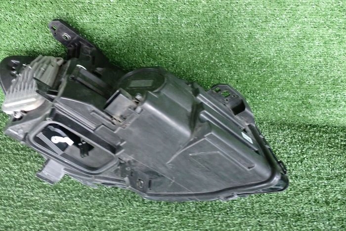 MERCEDES W117 117 CLA LED PERFORMANCE LIFT 17- reflektor left light left