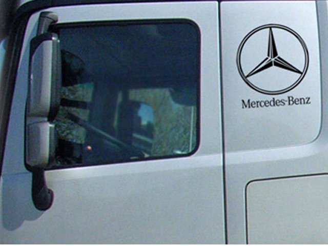 

Naklejka logo Gwiazda Mercedes-benz Actros