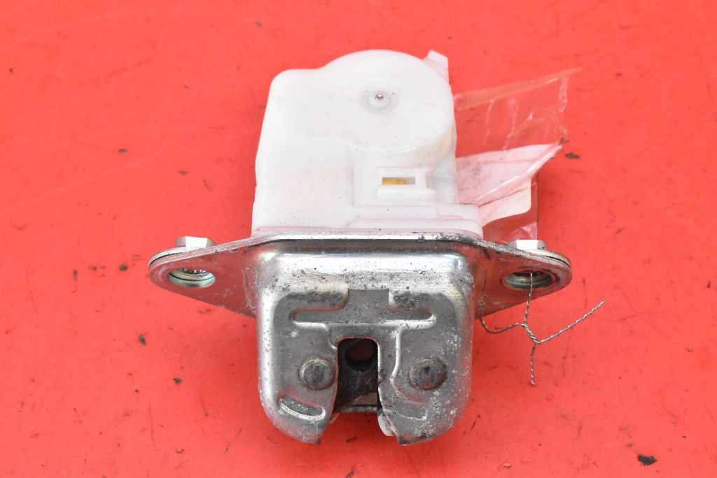 lock bonnet rear part boot SUBARU OUTBACK 4 IV KOMBI 09-12