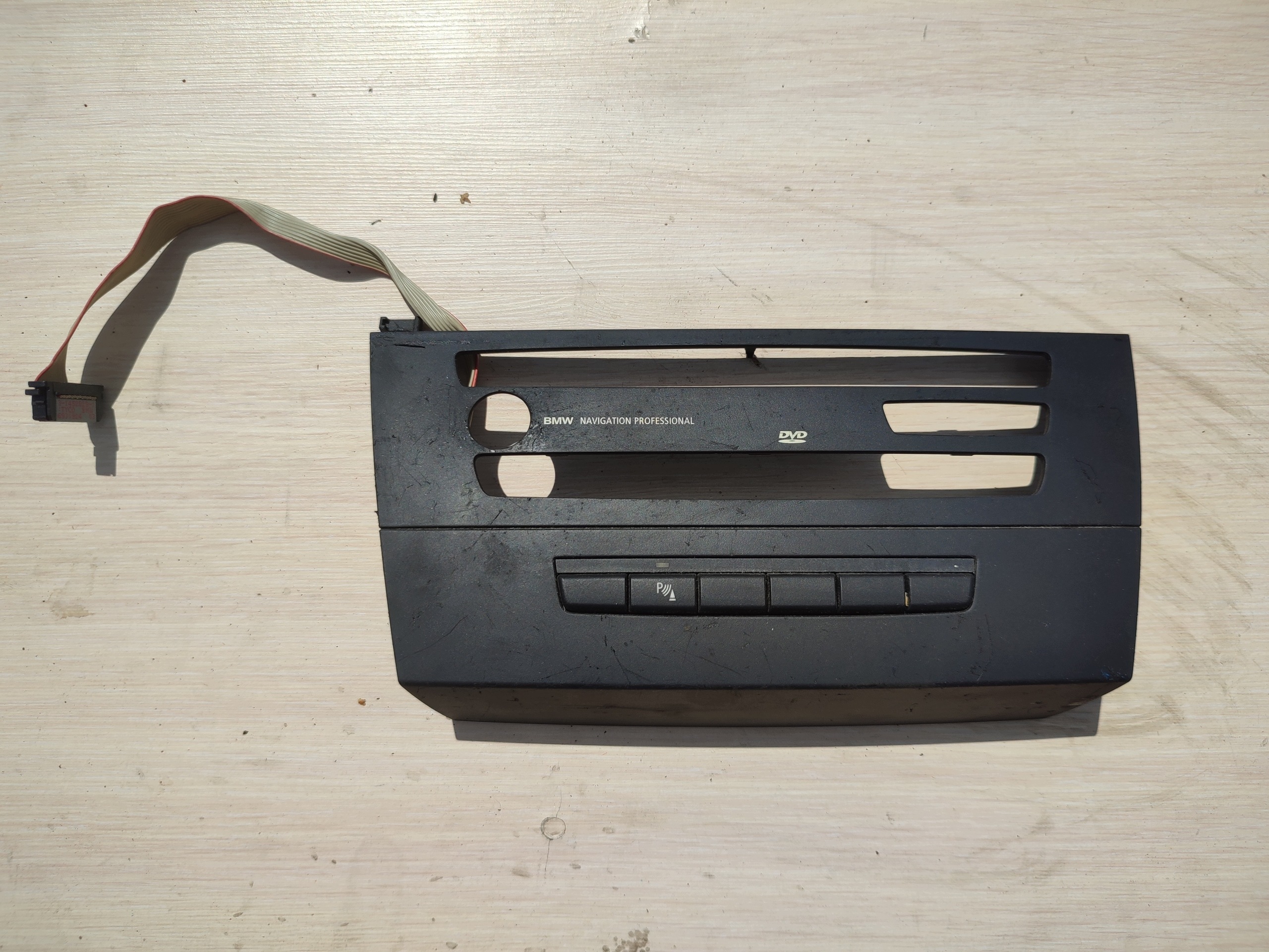 Dekor châssis radio navigation BMW e90 e91 e92 e93 6958409