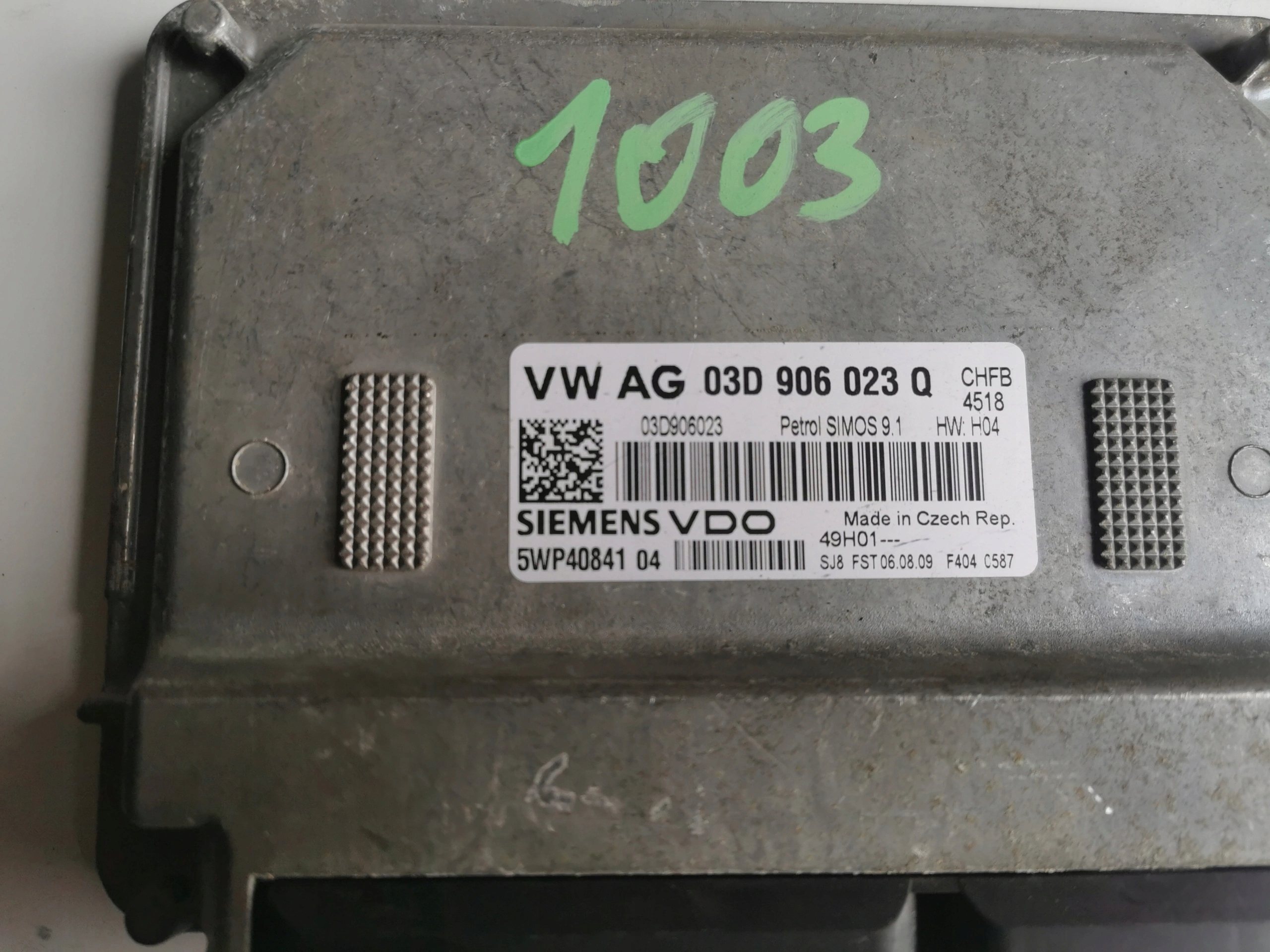 VW FOX 1.2B 5WP4084104 03D906023Q Computer ECU