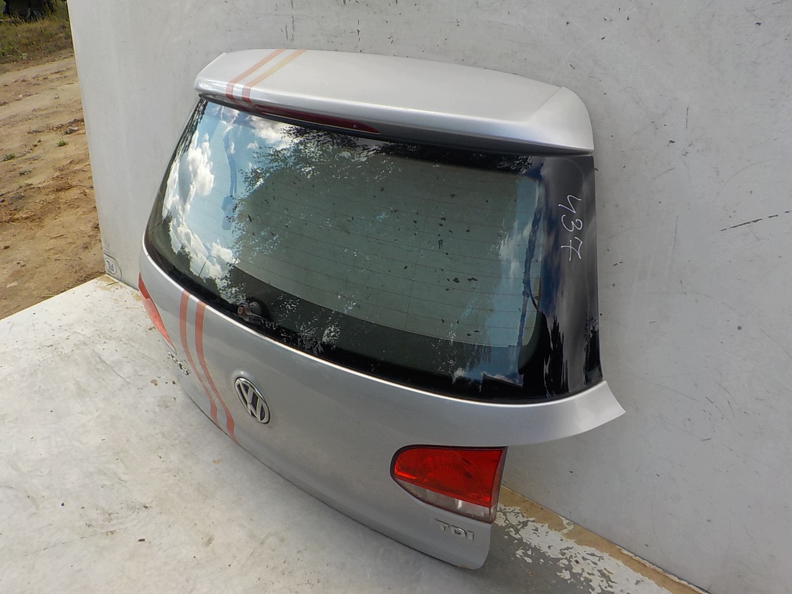 437 VOLKSWAGEN GOLF VI boot door rear