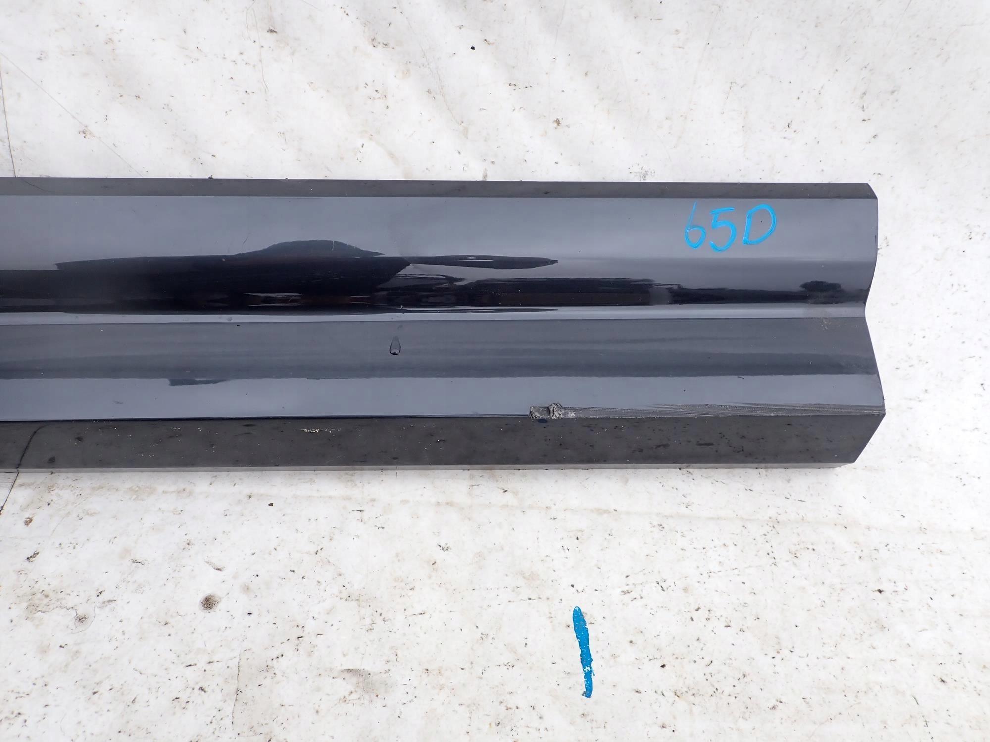 AUDI Q2 16-23 cap moulding door left front