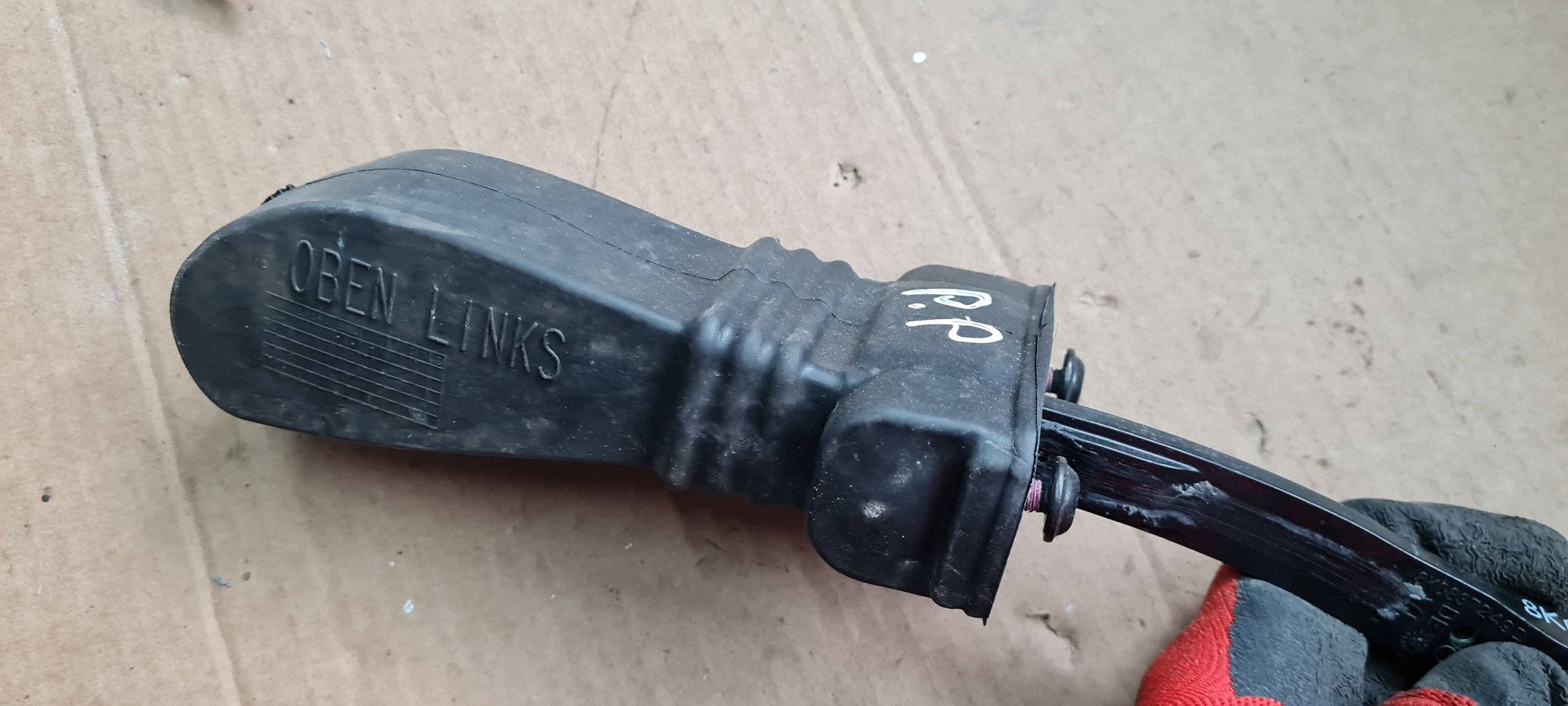 A4 B8 S4 LIFT limiter door left right front front 8K0837249D