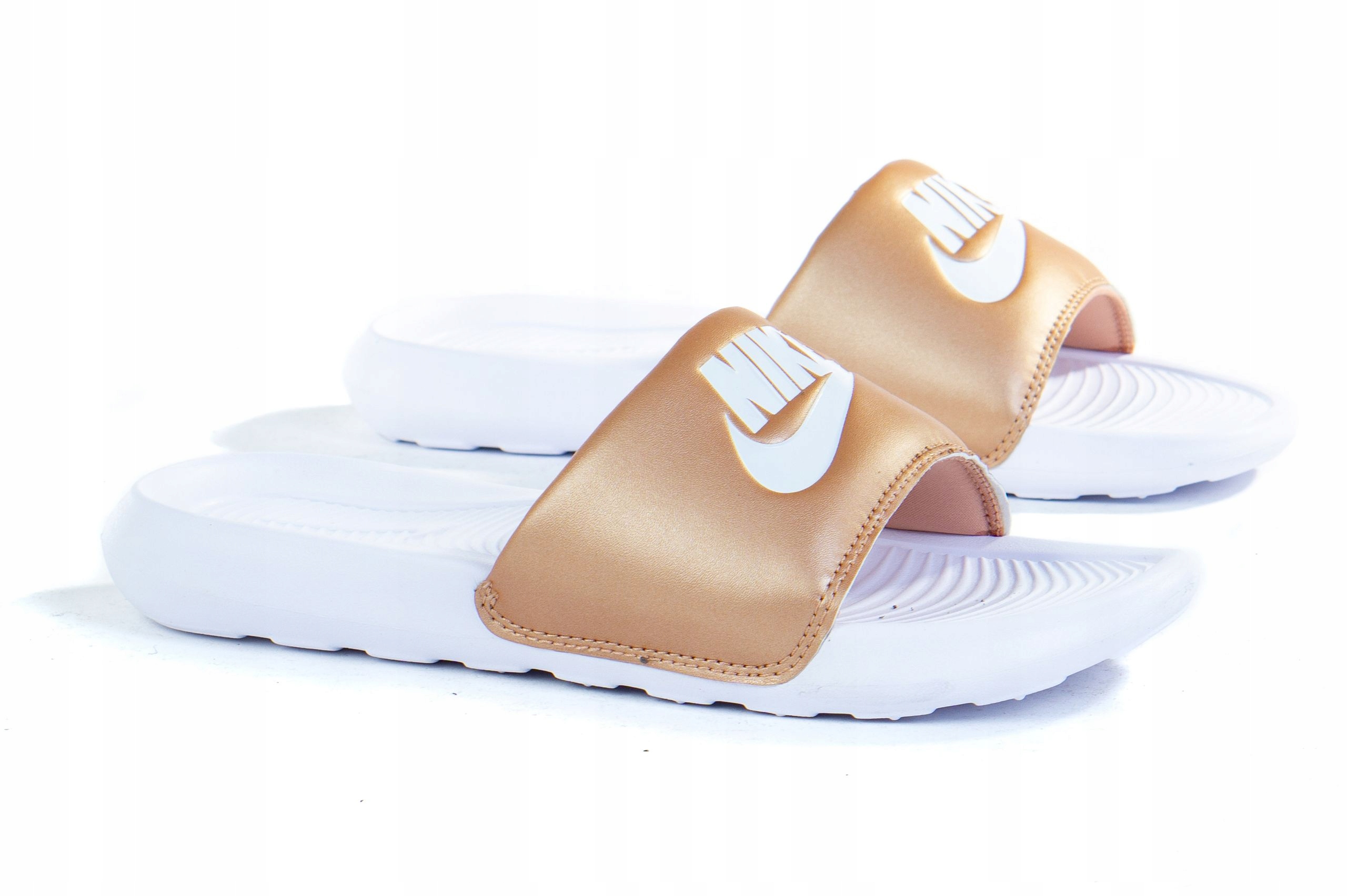 

Klapki Nike Victori One Slide CN9677-900 R. 38