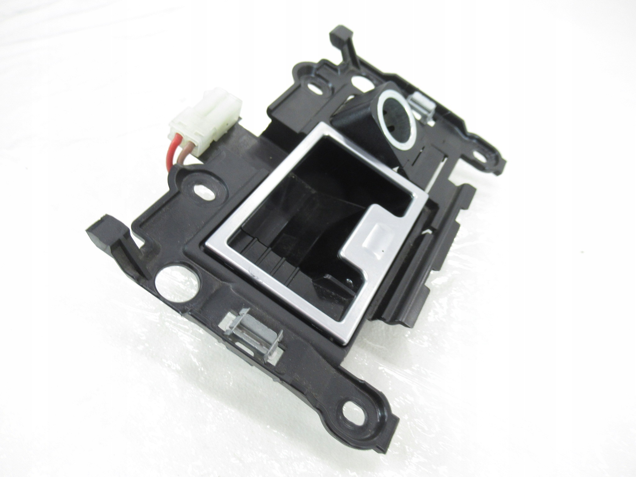 passenger compartment ashtray BMW 5 e60 e61 sedan KOMBI EUROPA 2003-2006r