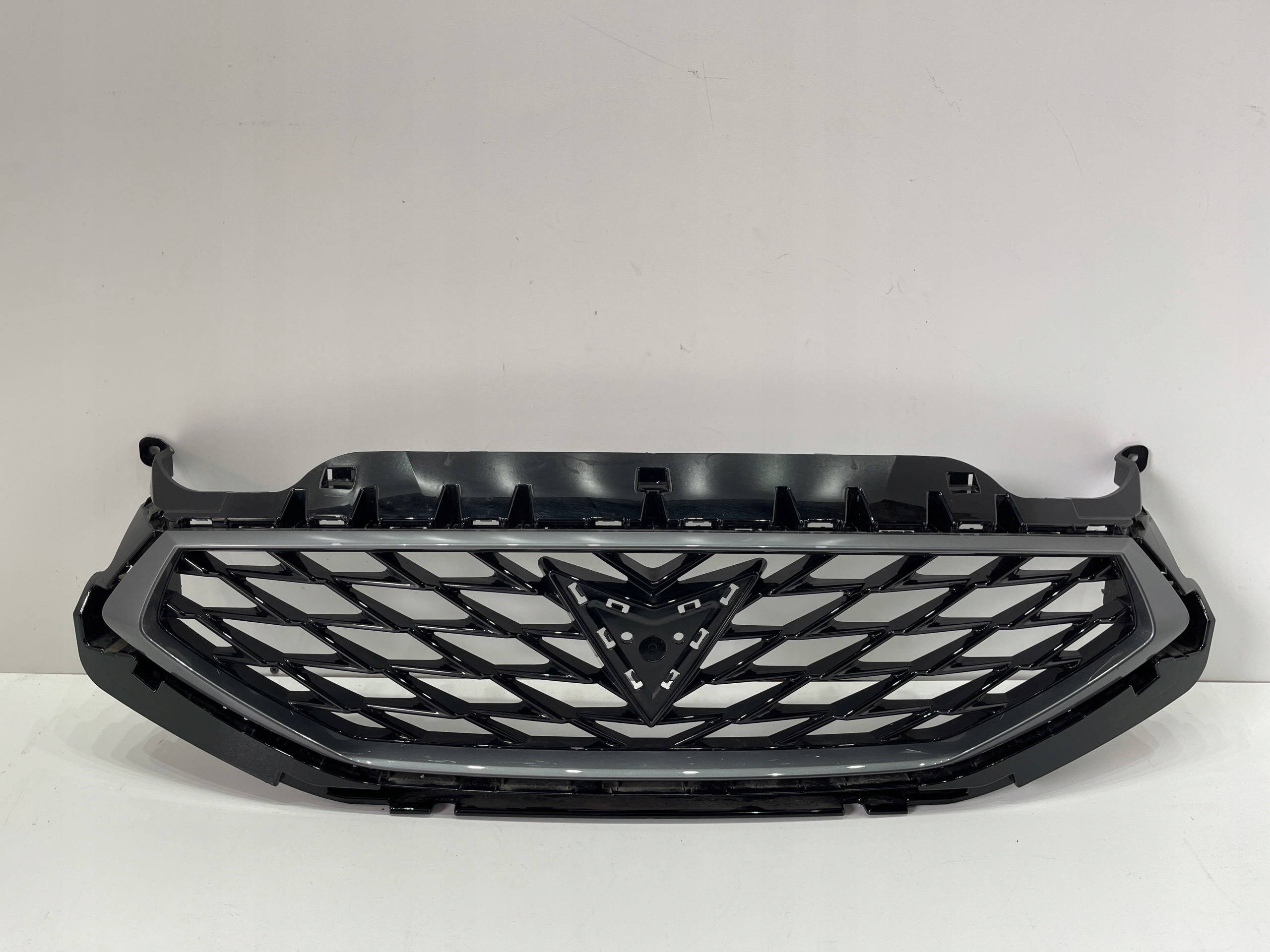 SEAT Leon IV 5F Kühlergrill FRONTGRILL Kühlergitter 5FA853651C - Thumbnail 1