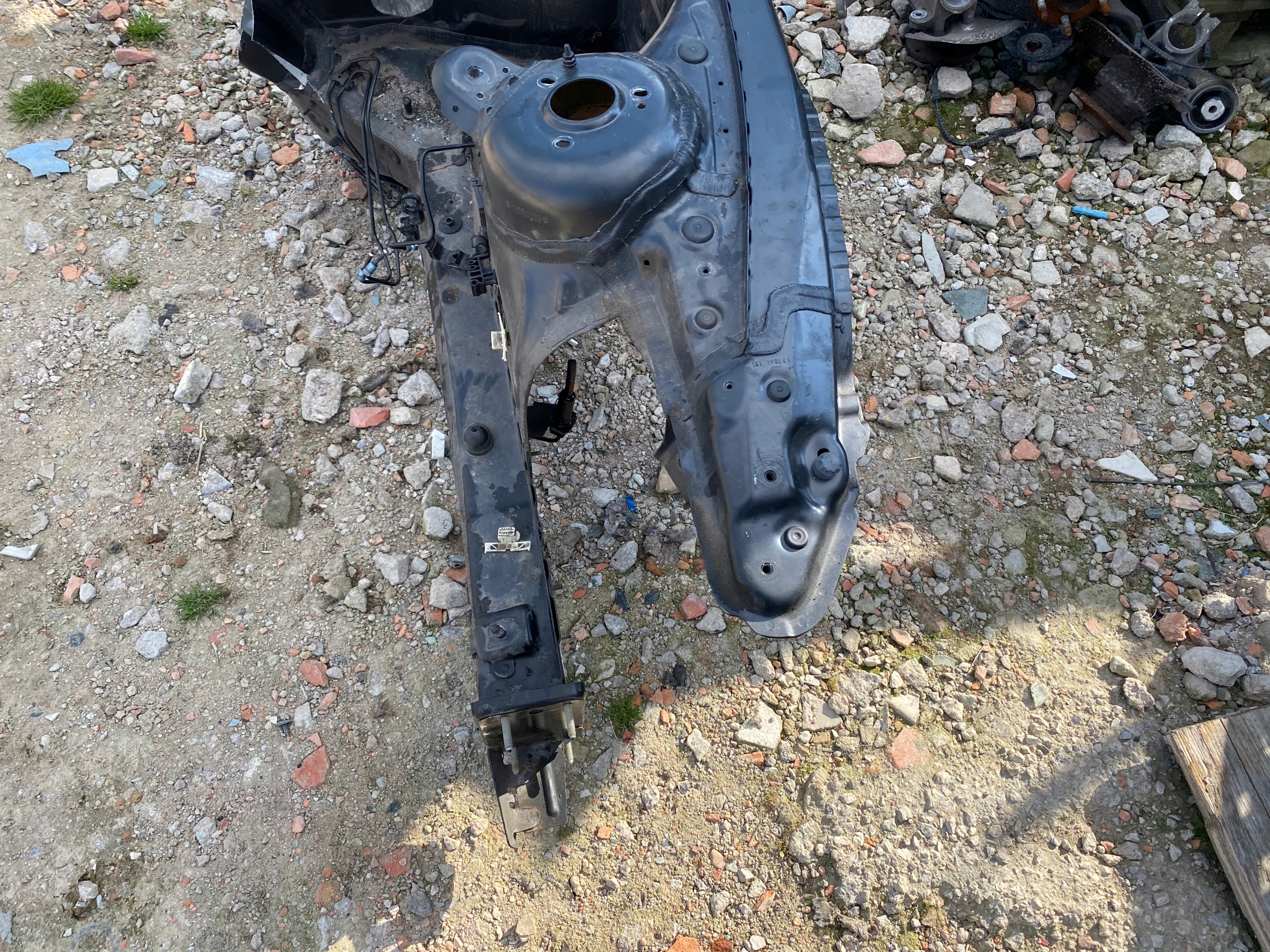 CWIARTKA PODLUZNICA FARTUCH LEWA BMW Z4 E89 Numer katalogowy części 216626855
