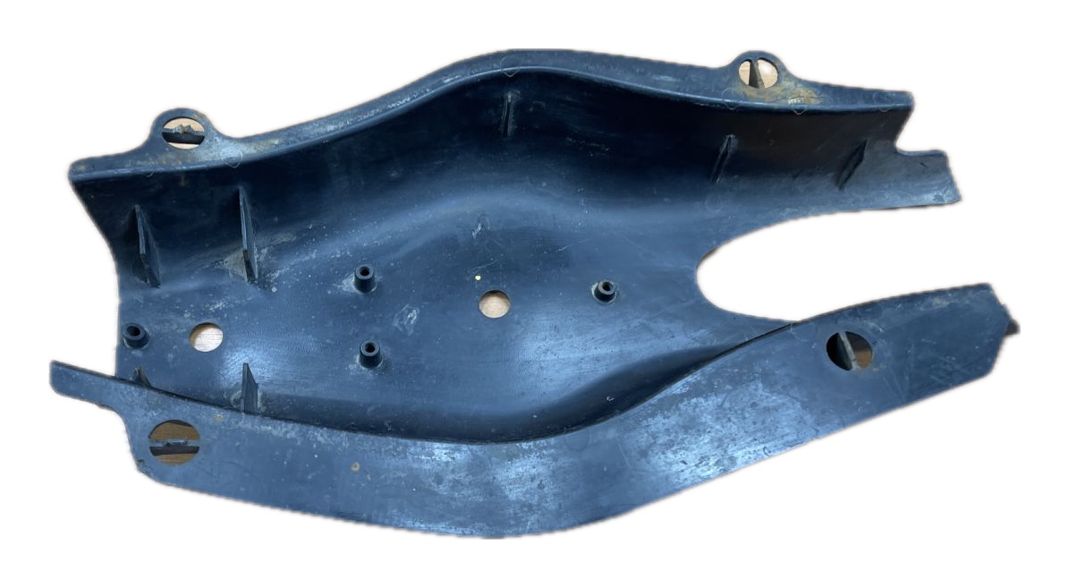 MERCEDES E-KLASA W212 Blende Abdeckung des Querlenkers heck A2123520988