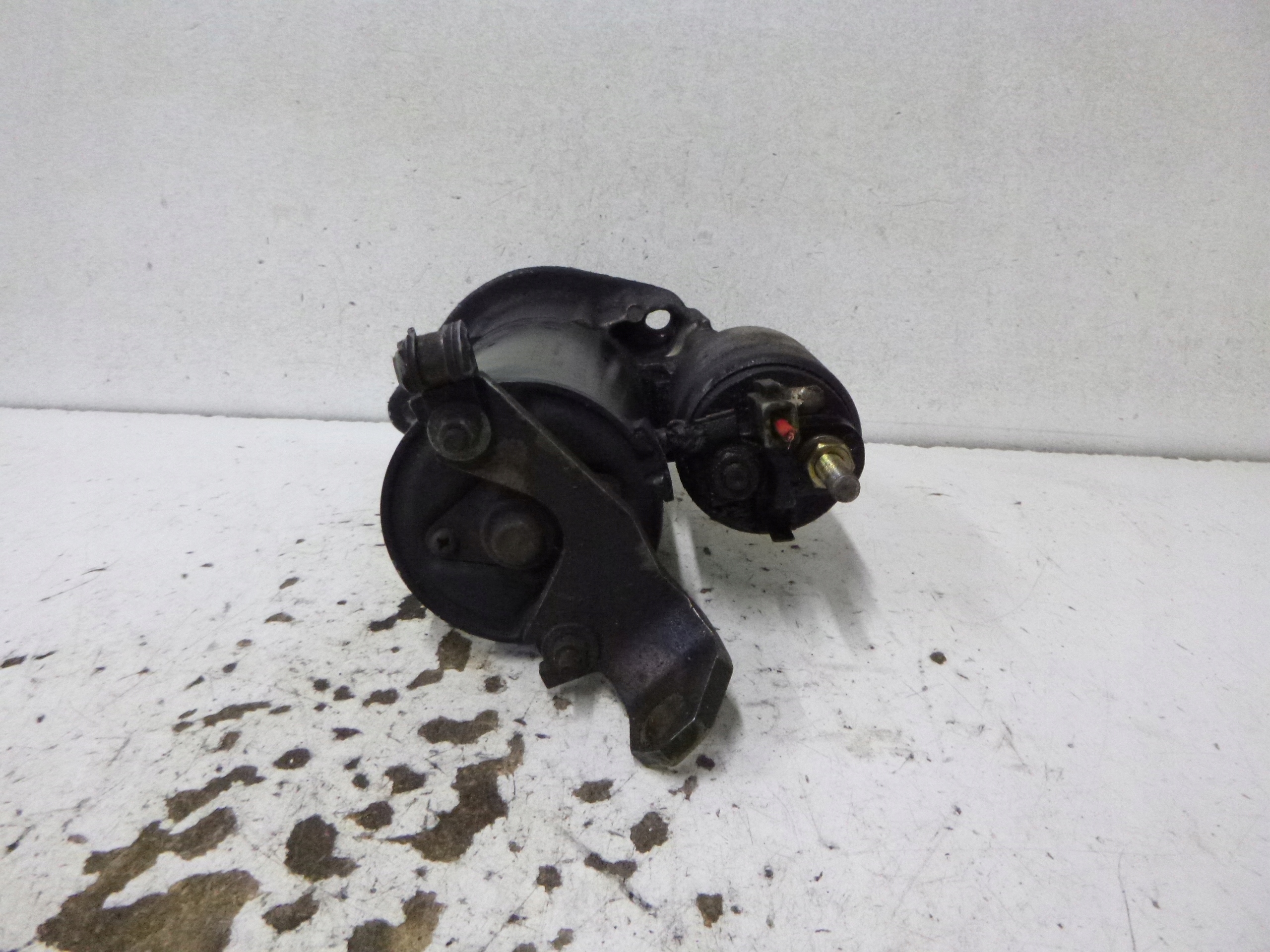 starter Volkswagen Passat B5 1.8 1998 06B911023 B Bosch
