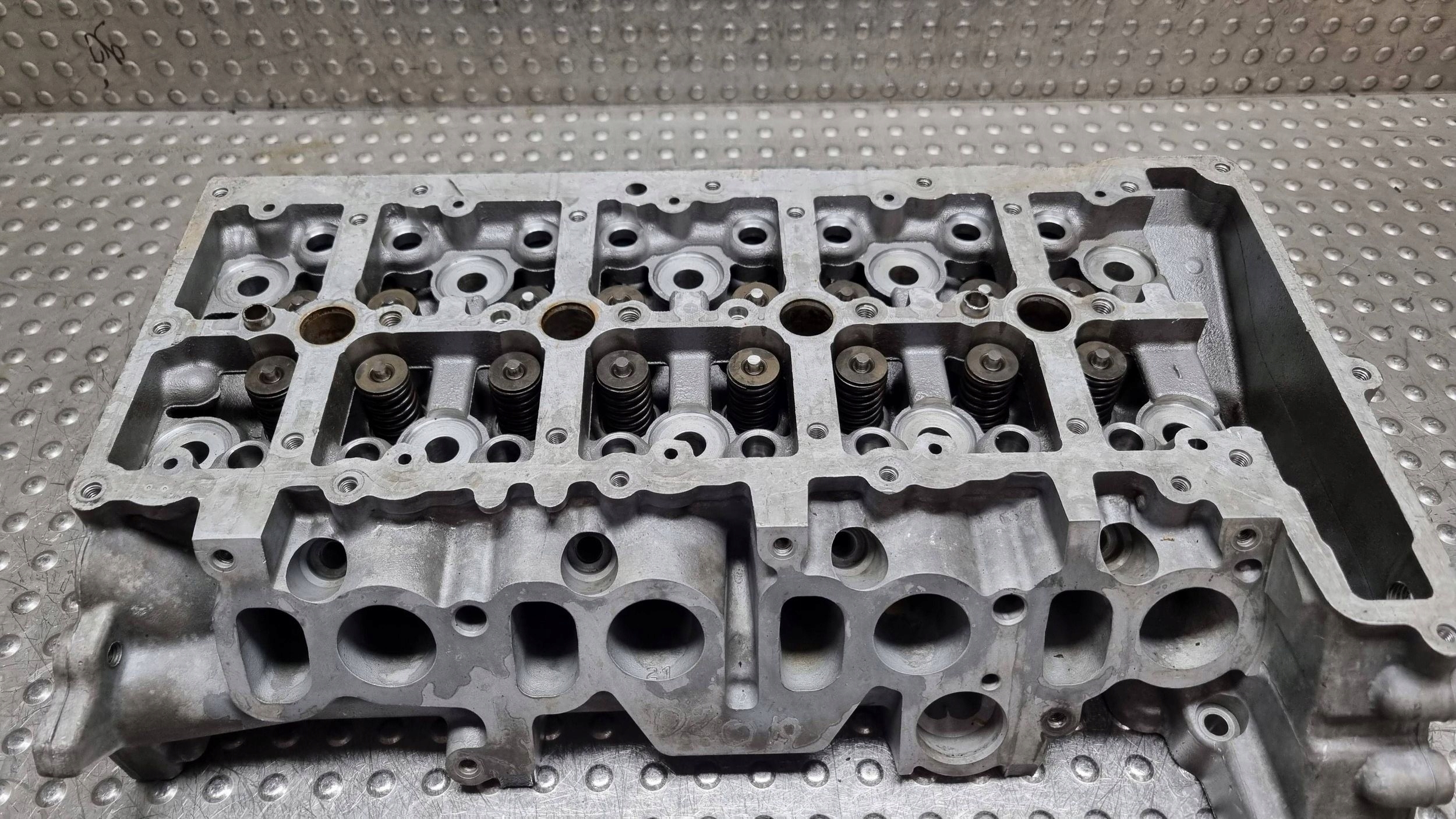TESTATA Motore 7797676 BMW E60 E61 E81 E84 E87 E90 E91 E92 2.0D N47D20A